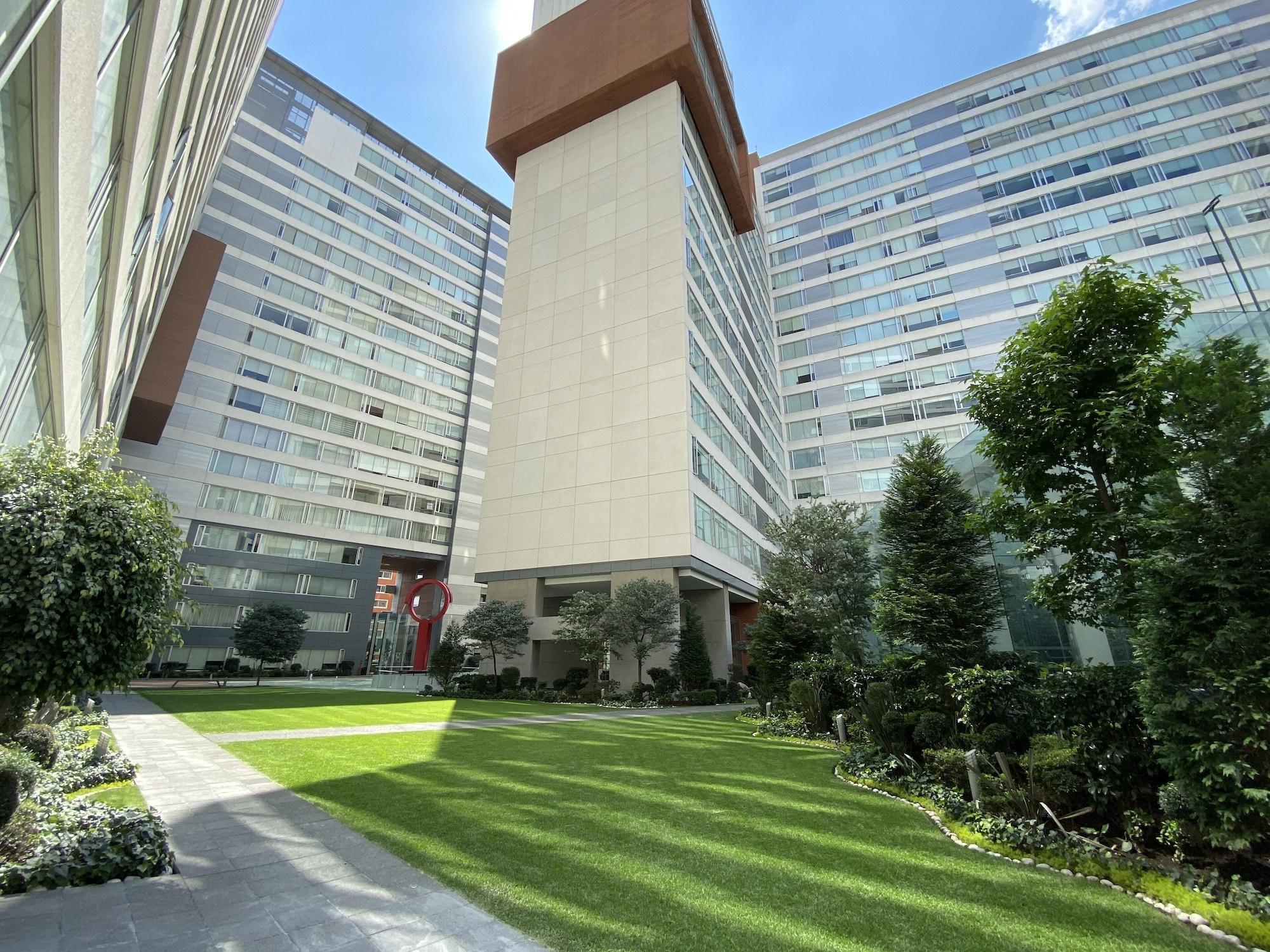 Equipamiento de Habitación Chicago Suites WTC