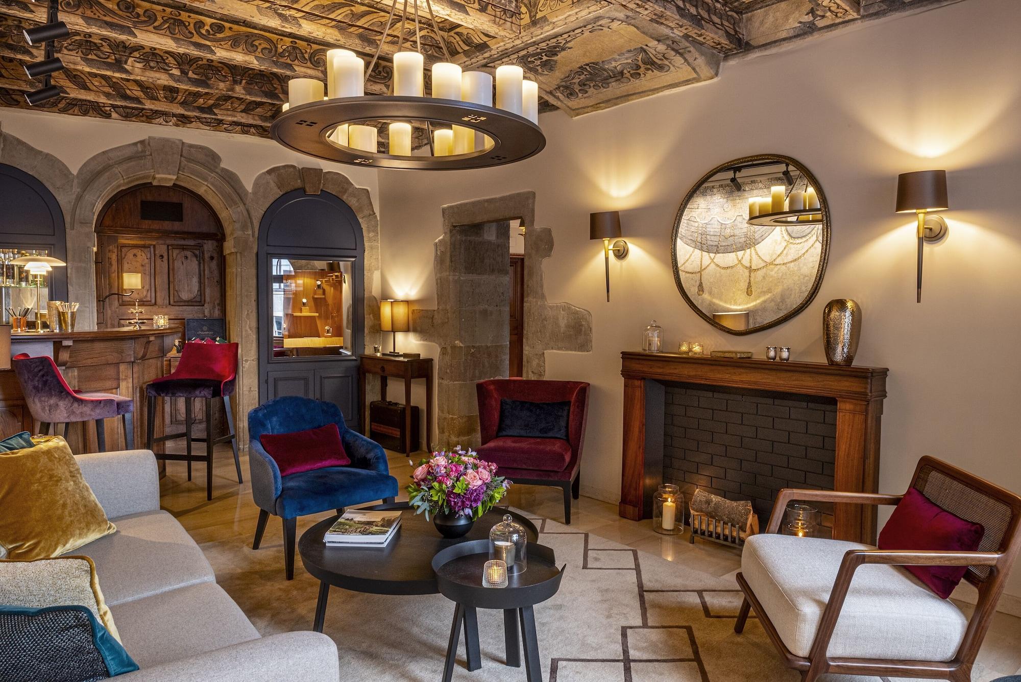 Bar/Salón Hôtel Les Armures