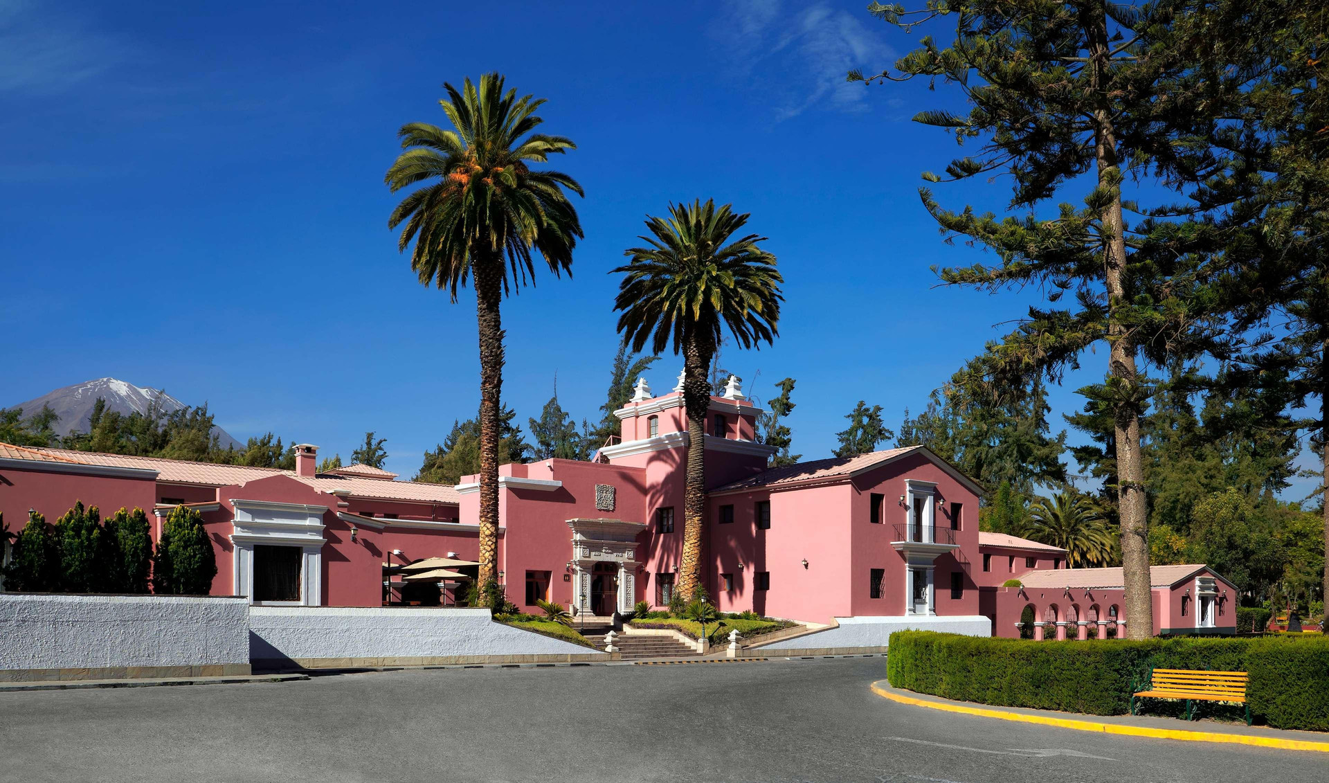 Vista Exterior Wyndham Costa del Sol Arequipa