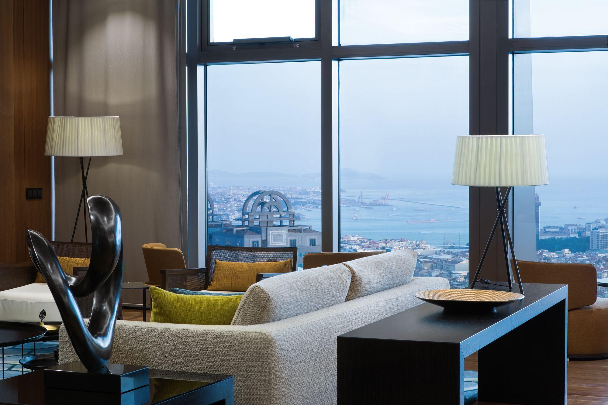 Vista do lobby Istanbul Marriott Hotel Sisli