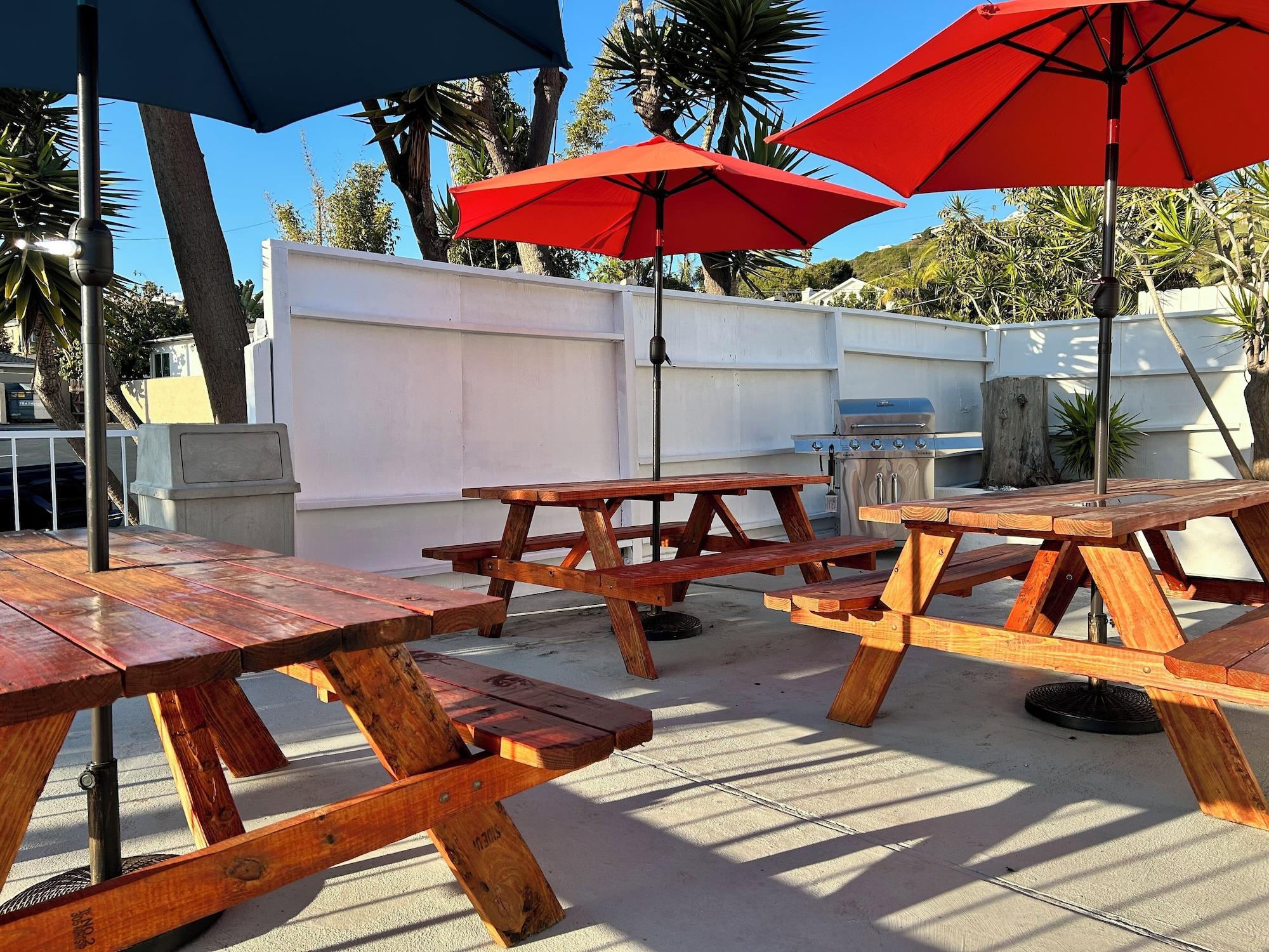 Vista Exterior West Coast Surf and Stay