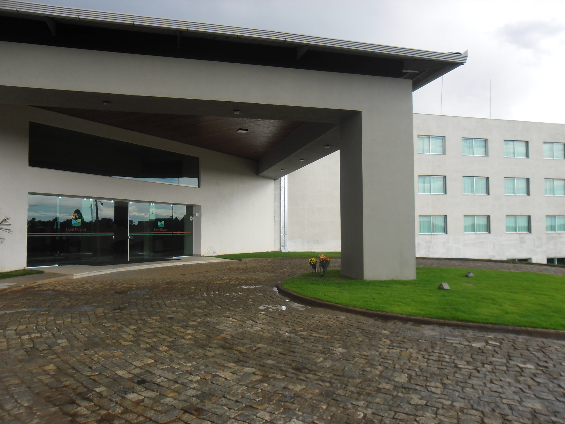 Vista Exterior Hotel Mirante São Brás - São Brás do Suaçuí