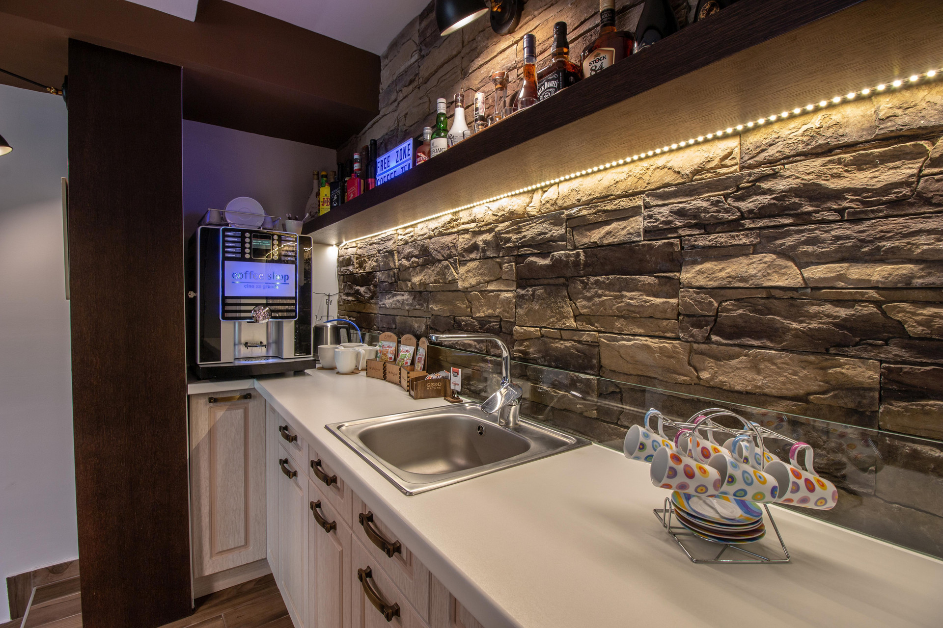 Bar/Salón Villa Varosh