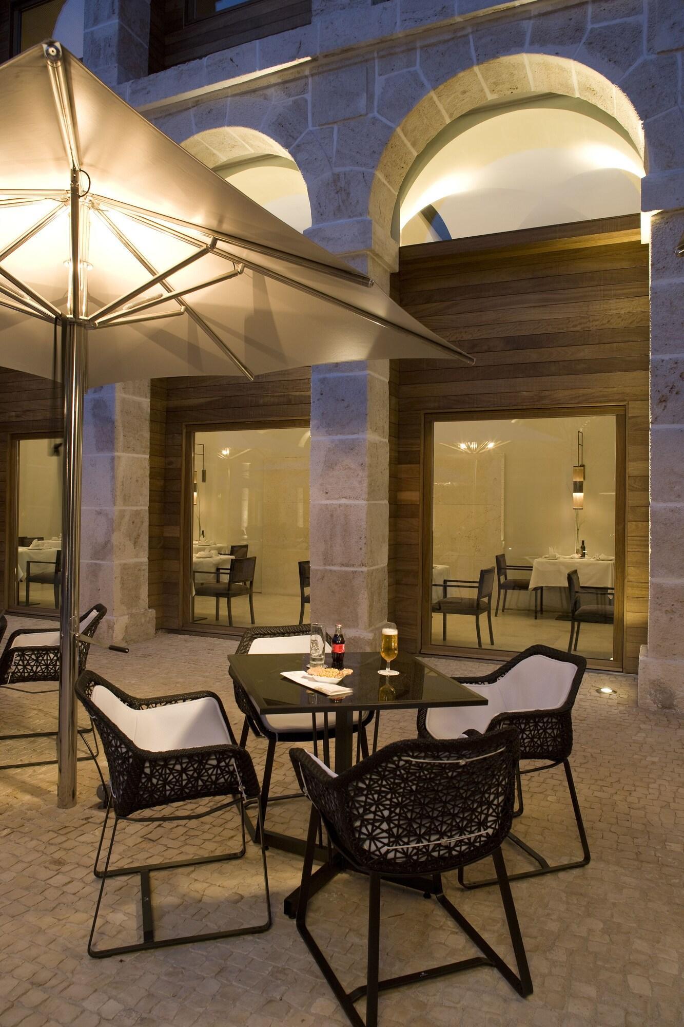 Bar/Salón Parador De Alcala