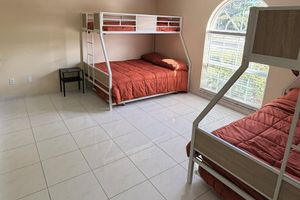 Alquiler Vacacional - Boho Pool Retreat • 6BR Sleeps 18 • Near Parks