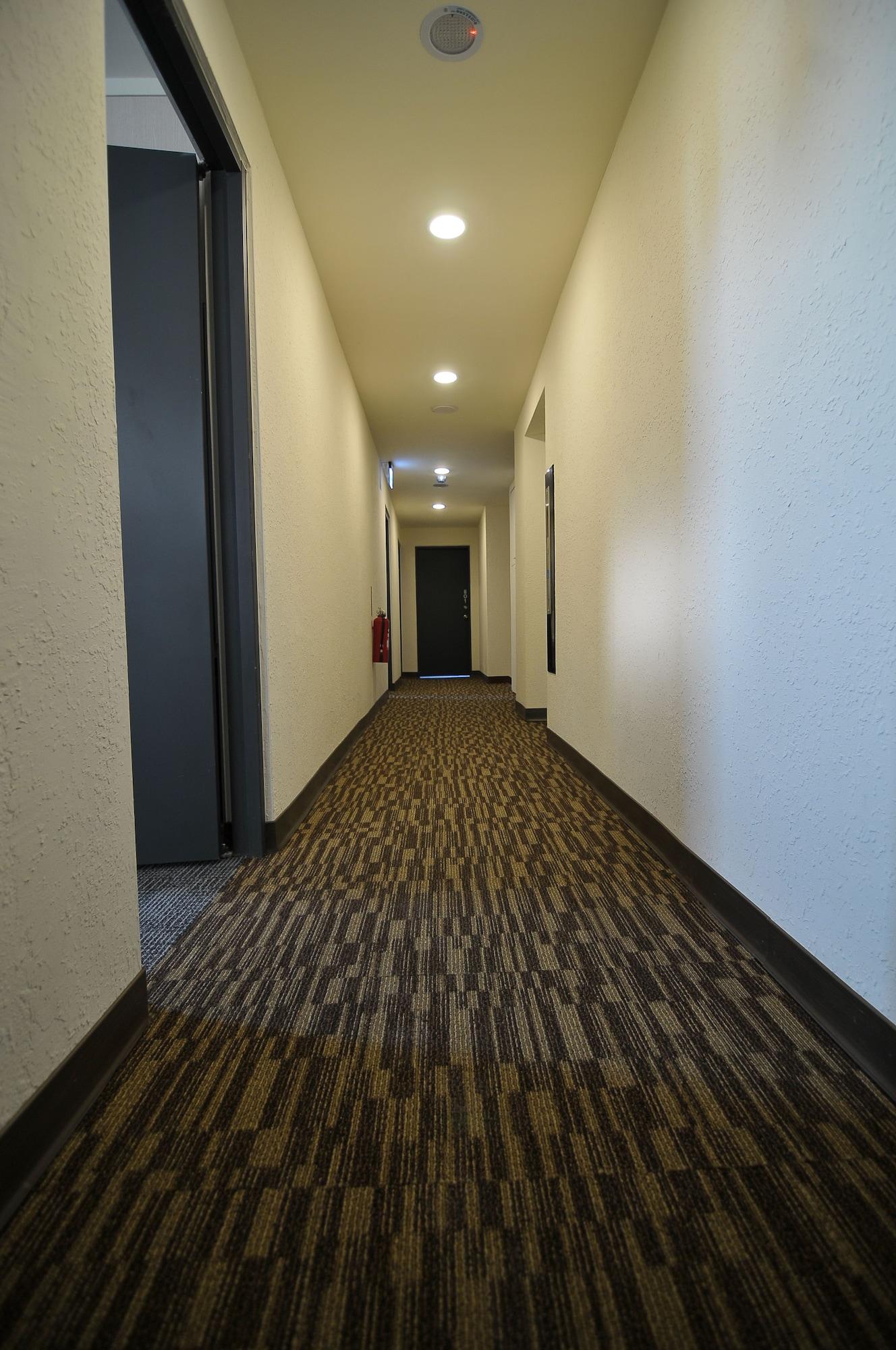 Varios Century Hotel