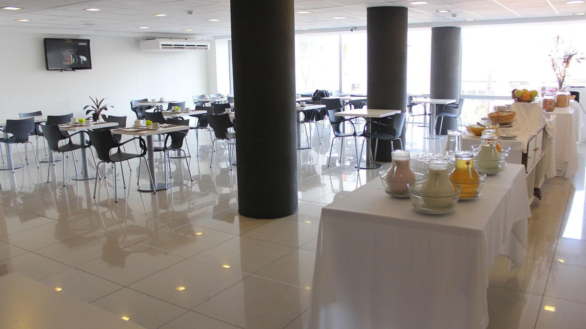 Bar/Salón Hotel Neu 354