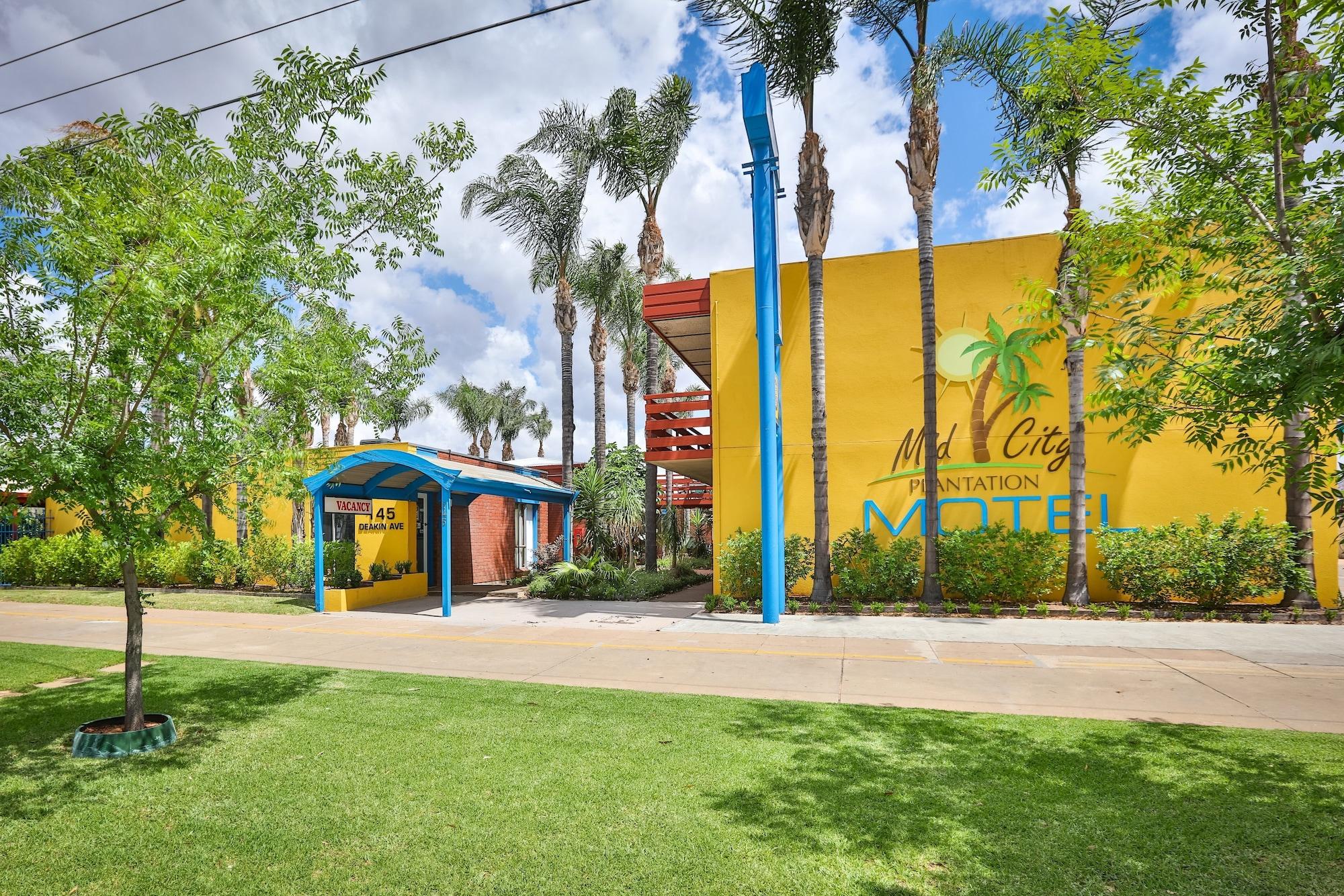 Vista Exterior Mid City Plantation Motel