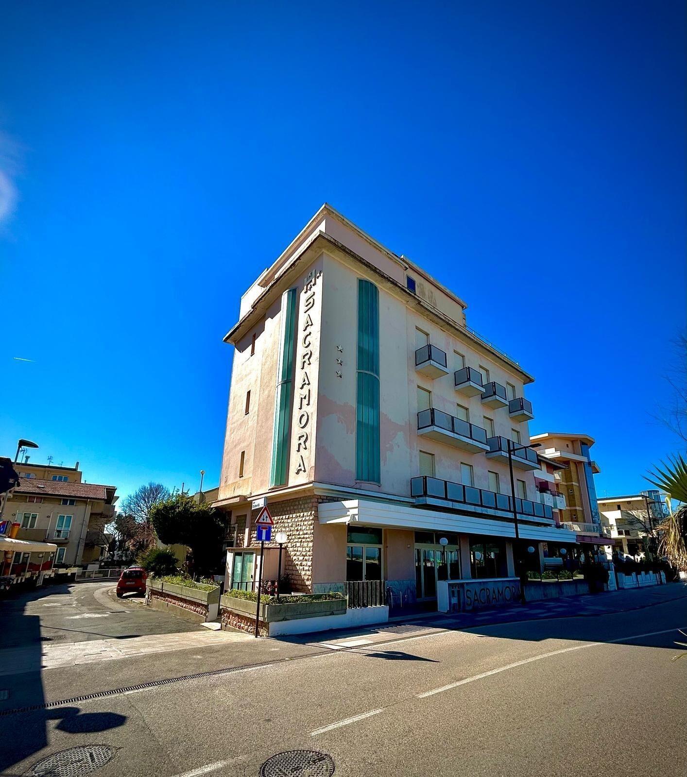 Vista Exterior Hotel Sacramora