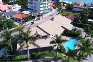 Alquiler Vacacional - 7-suite mansion for 30 people with heated pool 50m from the sea - Vivamariscal