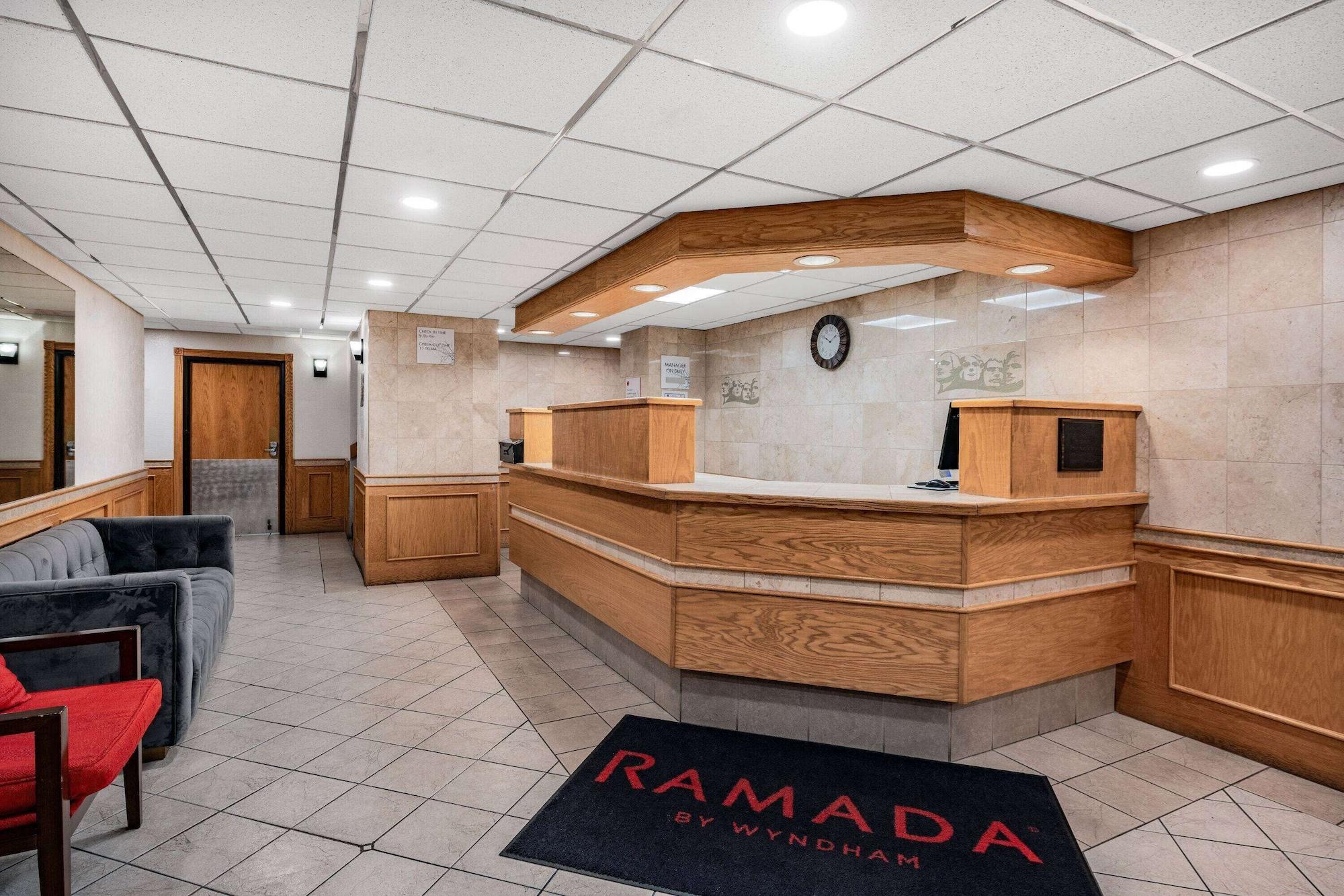 Vista Lobby Ramada by Wyndham Keystone Near Mt Rushmore