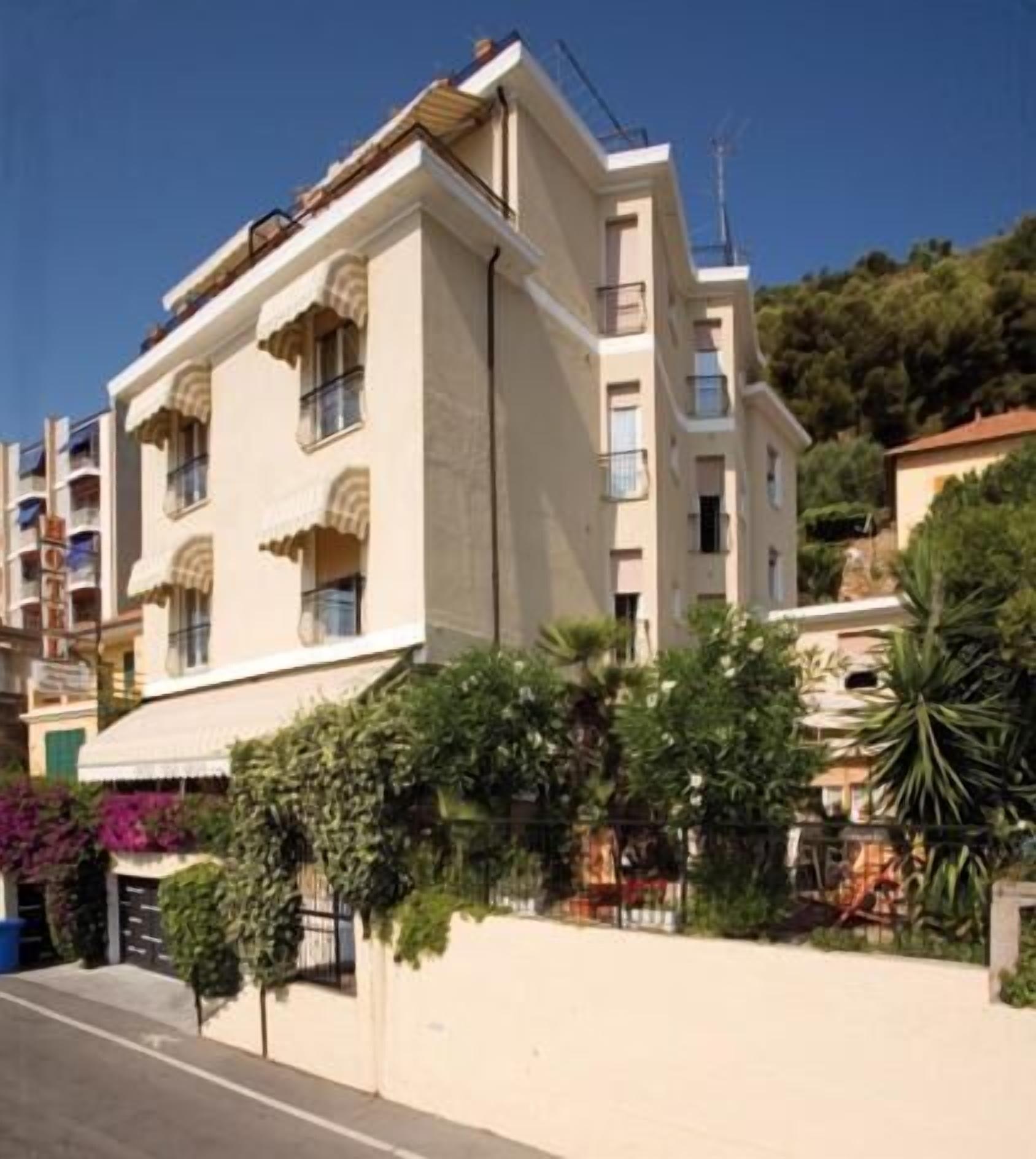Vista Exterior Hotel Villa Giulia