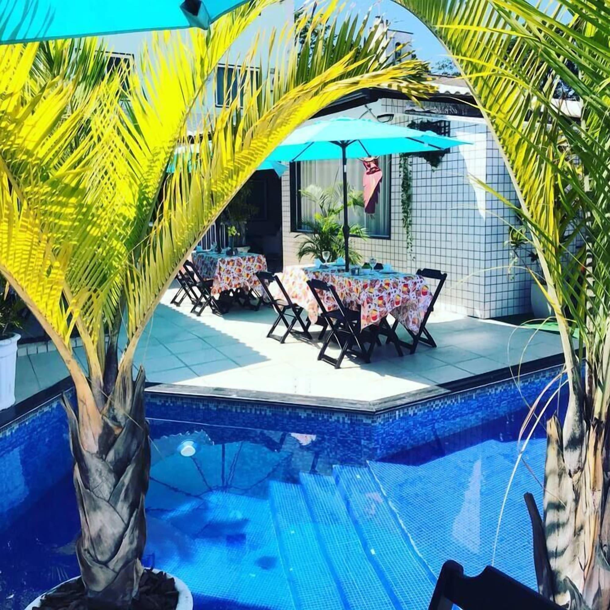 Vista Piscina Hotel Pousada Irmãos Freyhardt Galeão