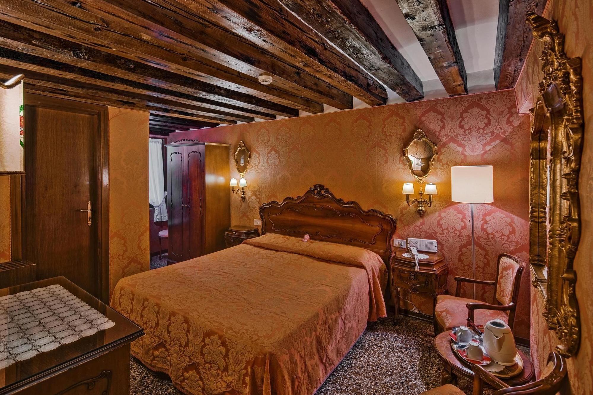 Hotel ANTICA LOCANDA STURION