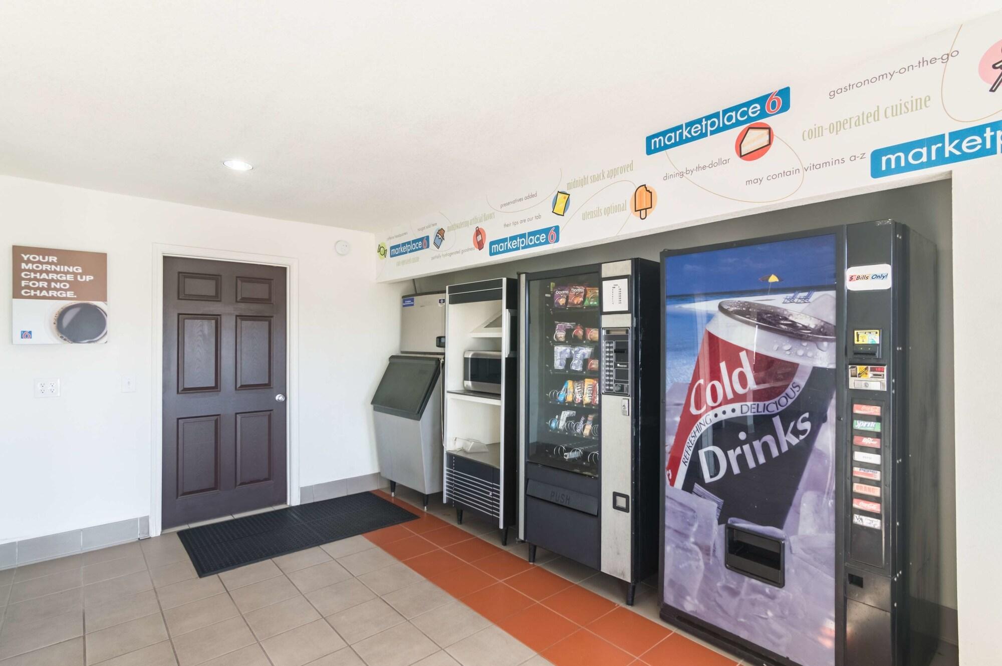 Instalaciones Recreativas Motel 6 Wichita Falls, TX - North