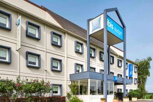 Alojamiento - ibis budget Santeny