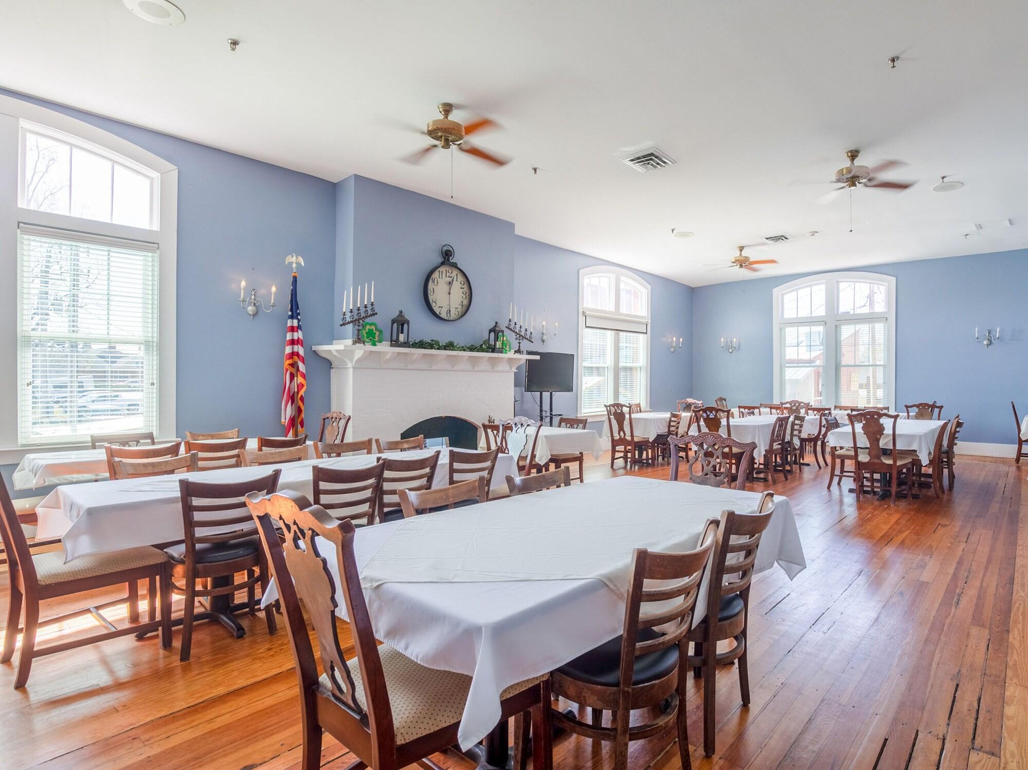 Restaurant The Belmont Inn