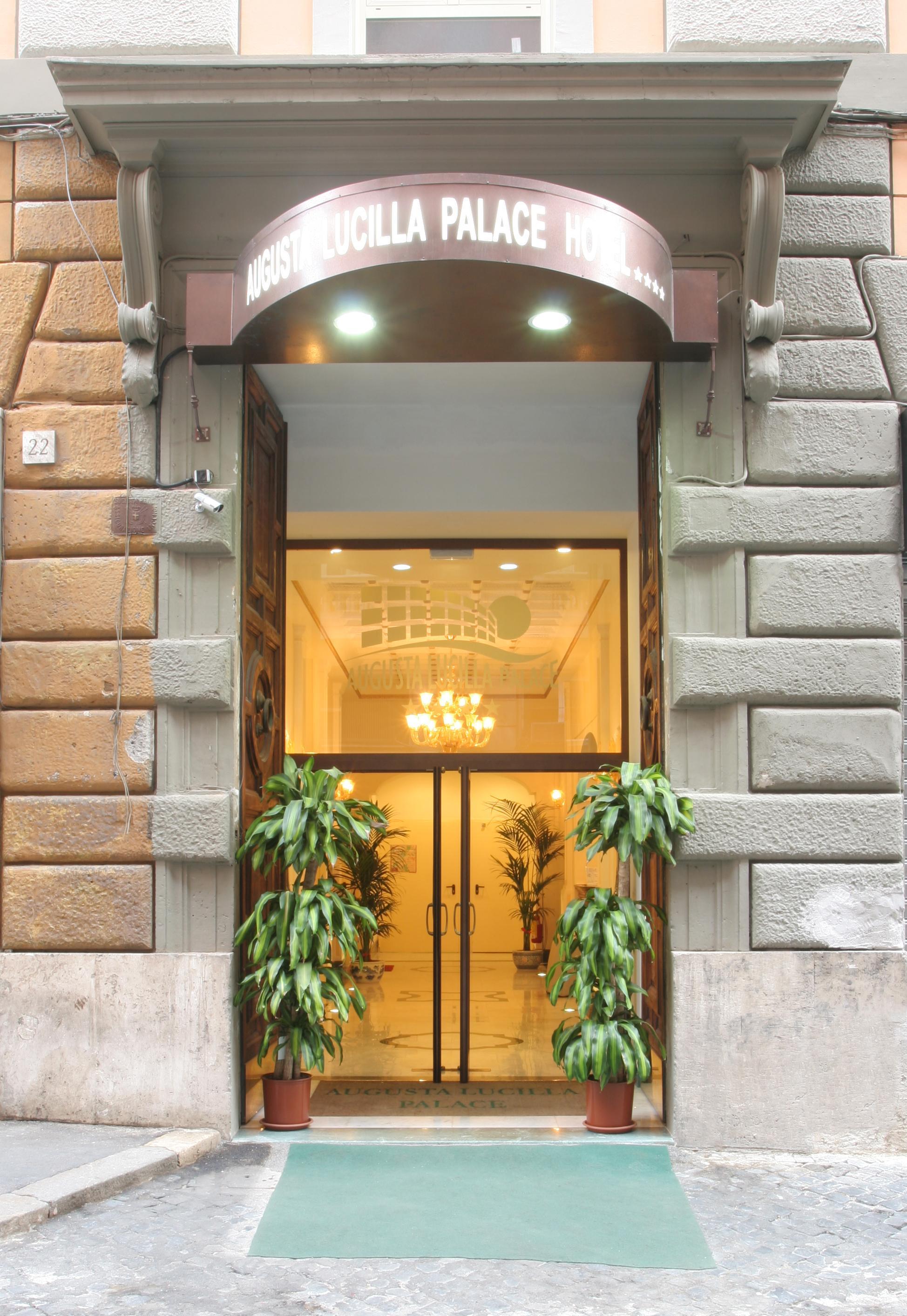 Vista Exterior Augusta Lucilla Palace