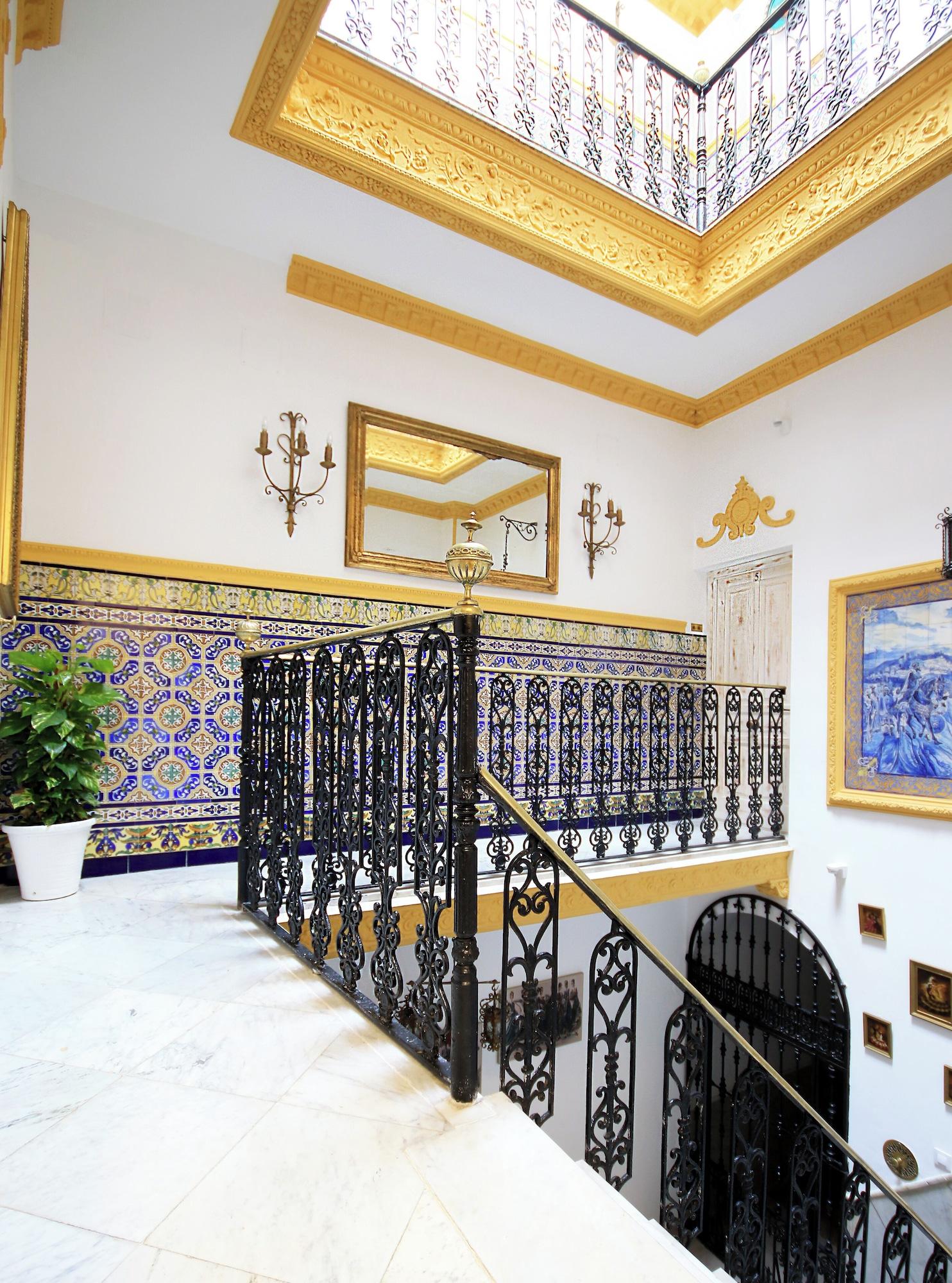 Vista Exterior Palace House Hércules