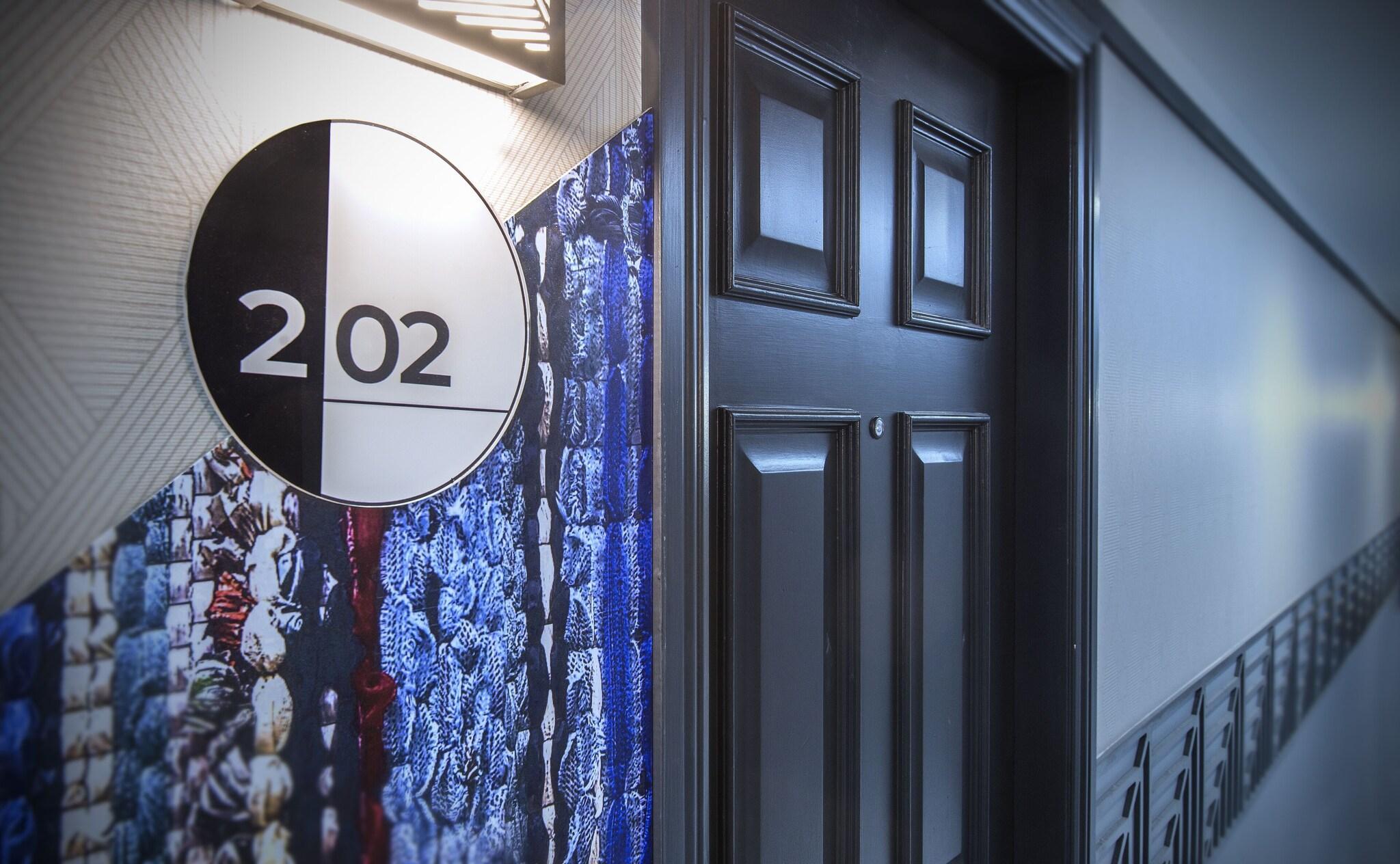 Vista Lobby Arthaus Hotel