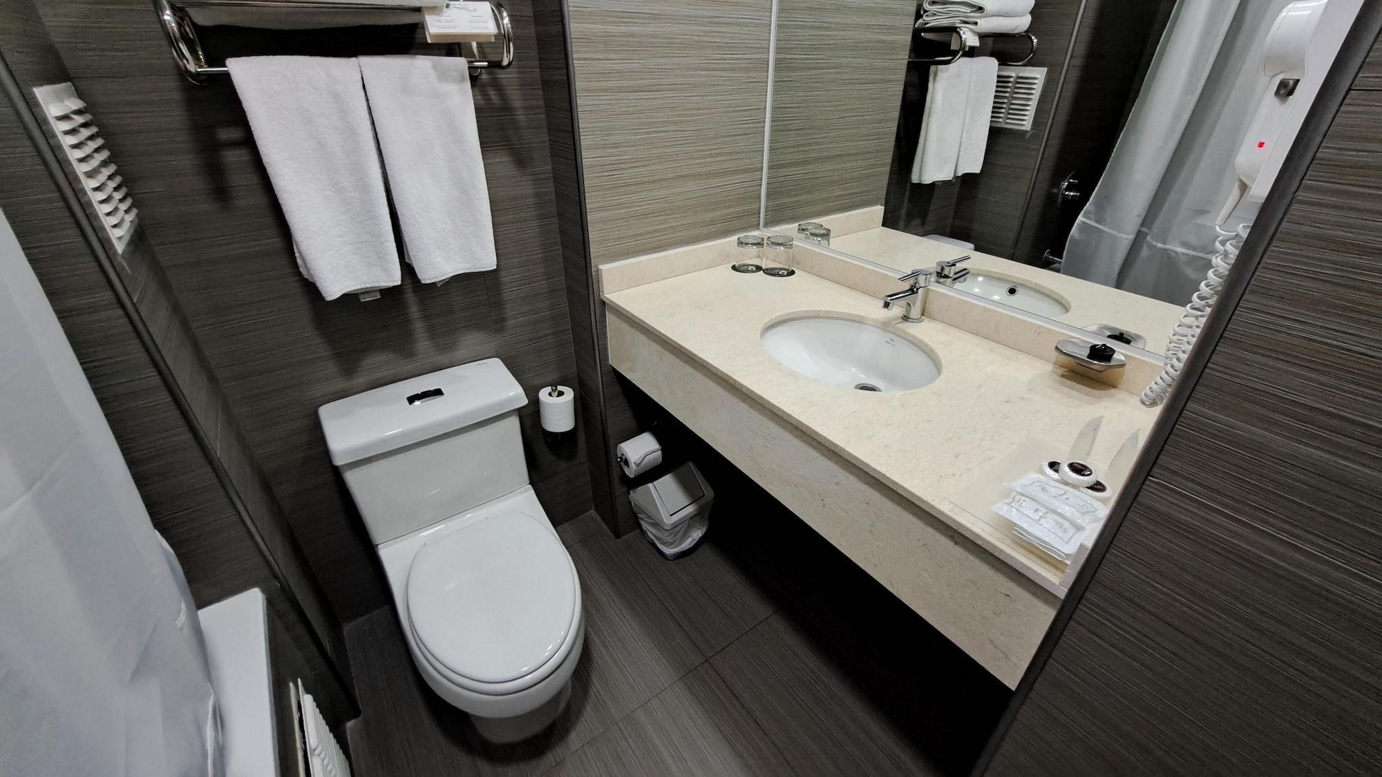 Equipamiento de Habitación Diego de Almagro Calama Express