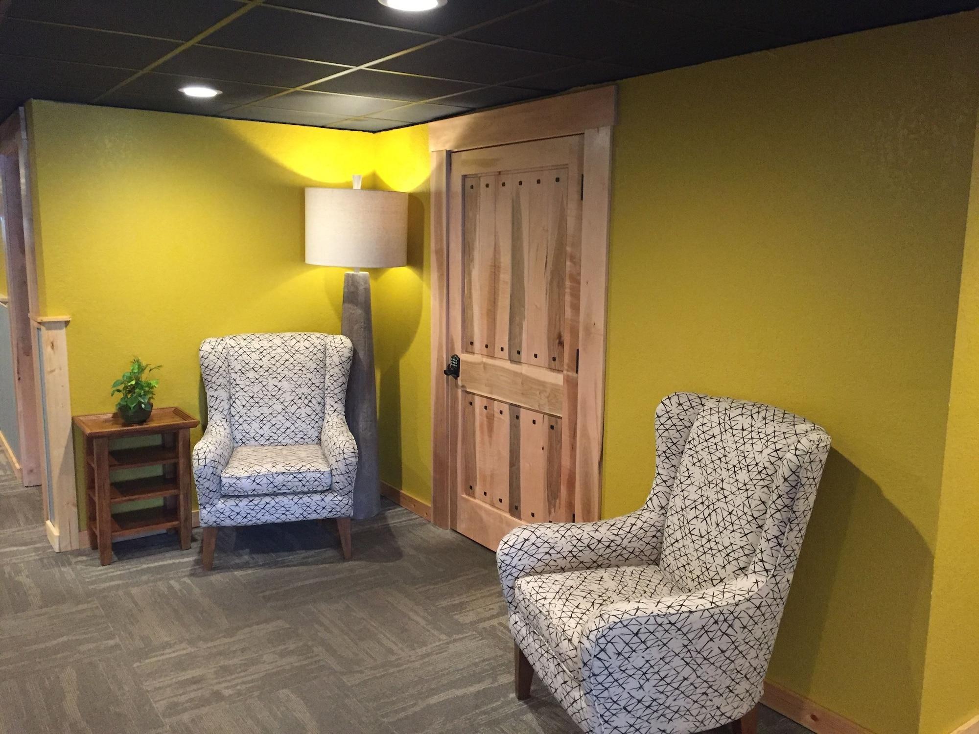 Vista Lobby Roam Inn