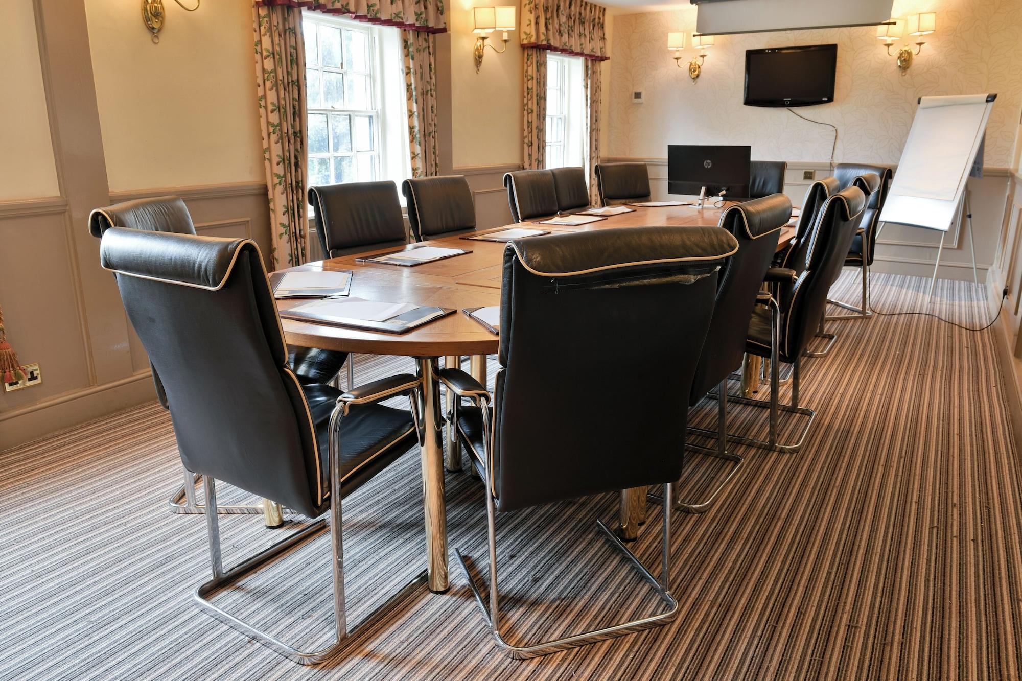 Sala de Reuniones Two Brewers by Chef and Brewer Collection