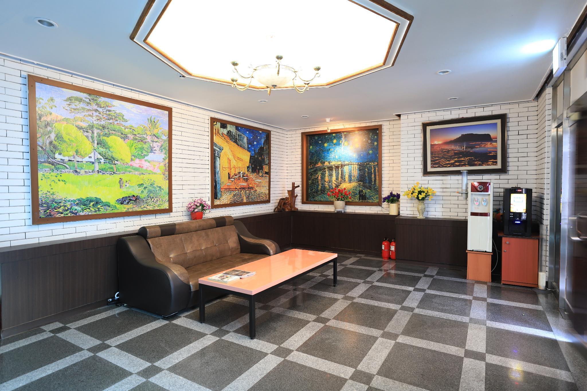Vista Lobby Twins Hotel