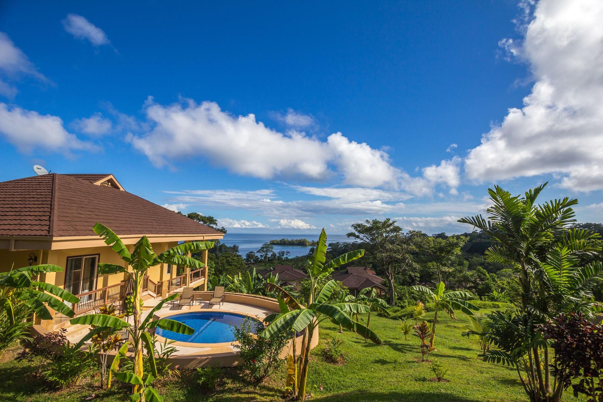 Vista Exterior Red Frog Beach Island Resort