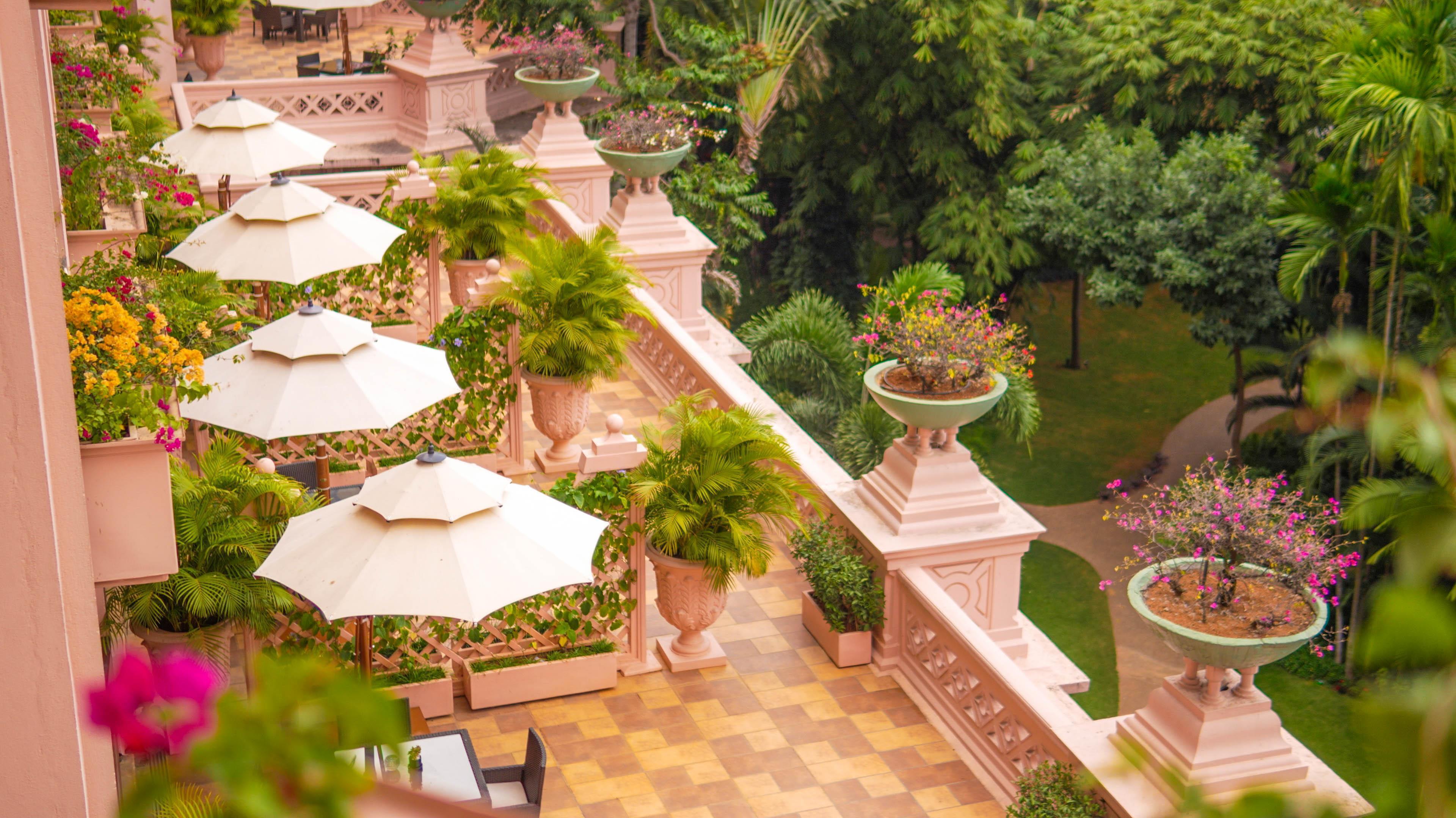 Vista Exterior The Leela Palace Bengaluru