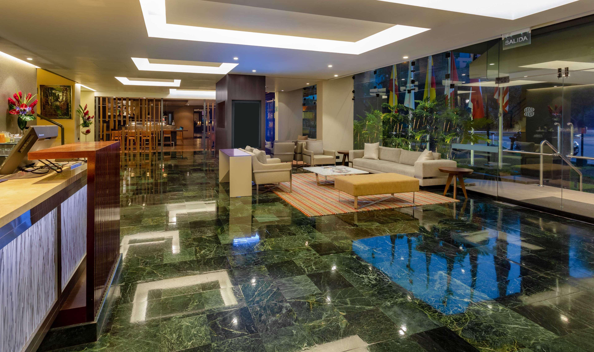 Vista Lobby Sonesta Hotel El Olivar Lima