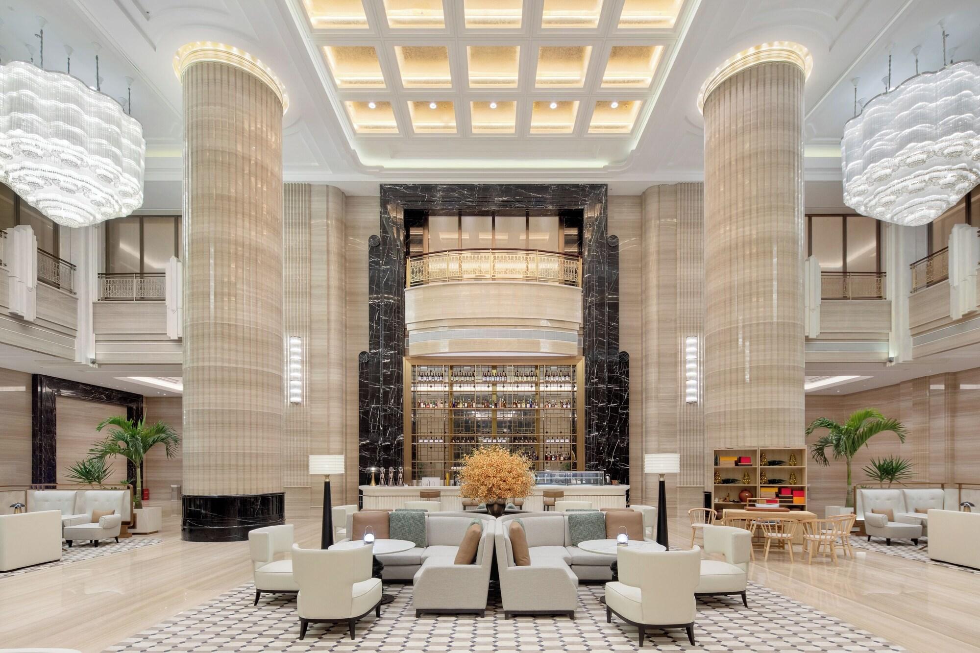 Vista Lobby Crowne Plaza Chengdu Tianfu New Area by IHG