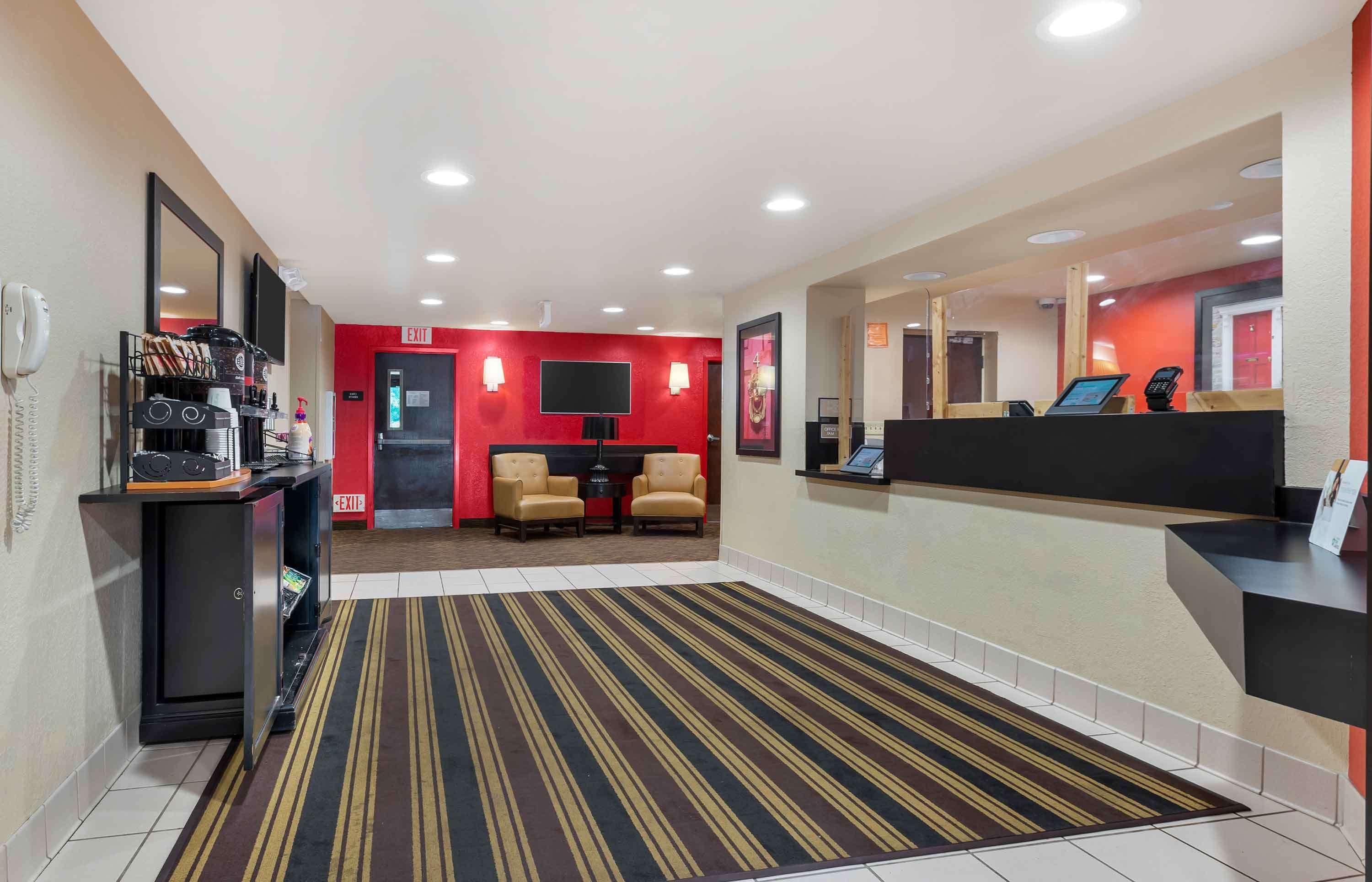 Vista Lobby Extended Stay America Suites Princeton South Brunswick