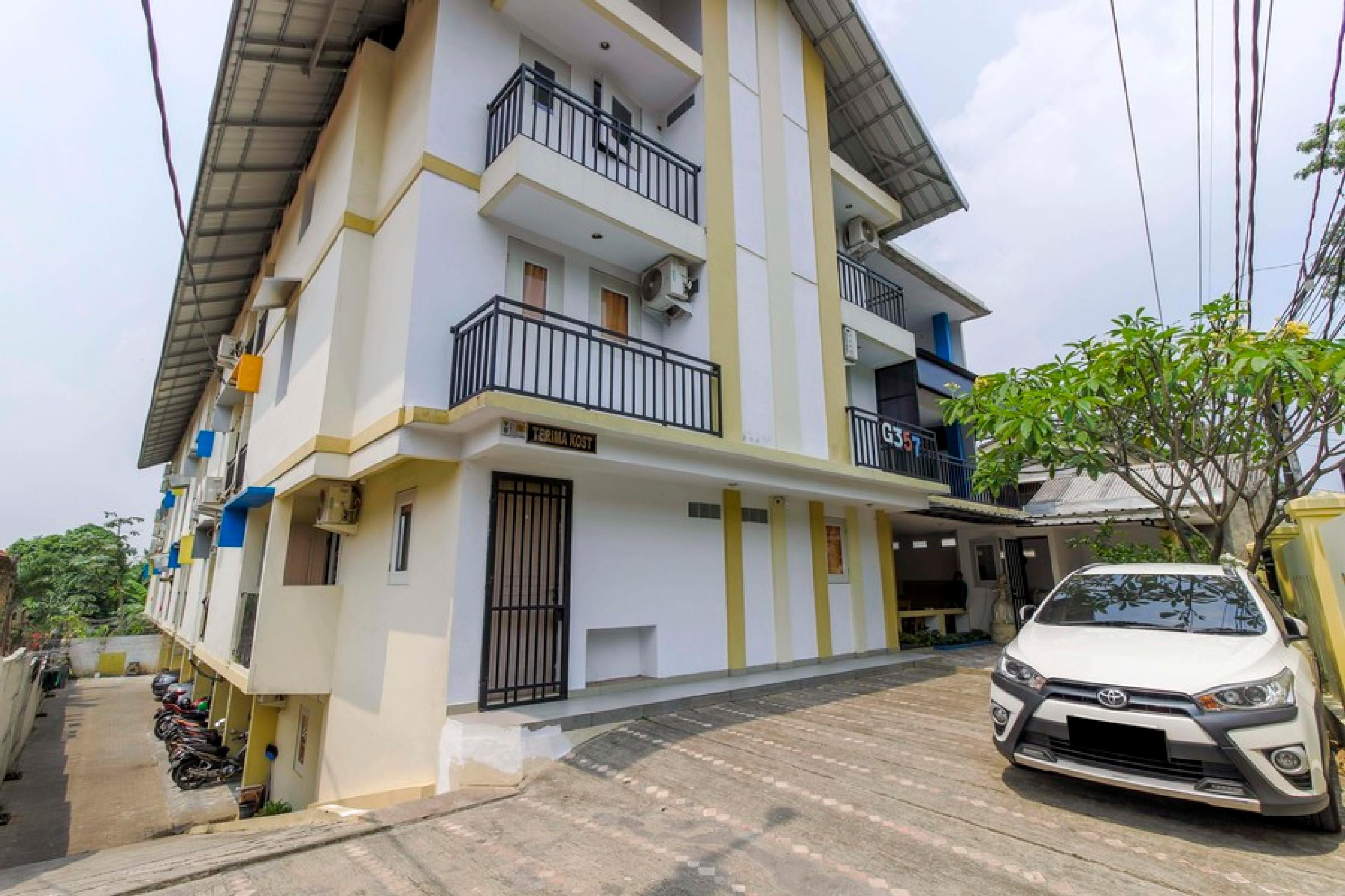 Vista Exterior RedDoorz near Margo City