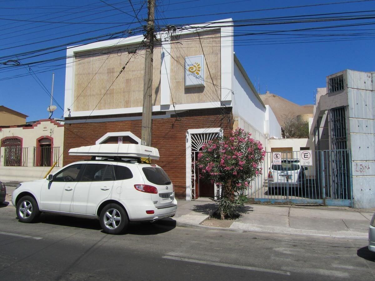 Vista Exterior Hostal Jardin Del Sol