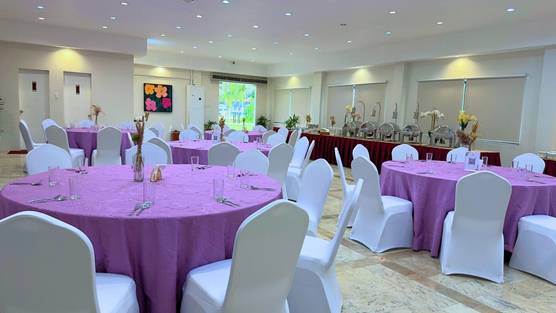 Sala de Reuniones Whiterock Beach Hotel + Waterpark