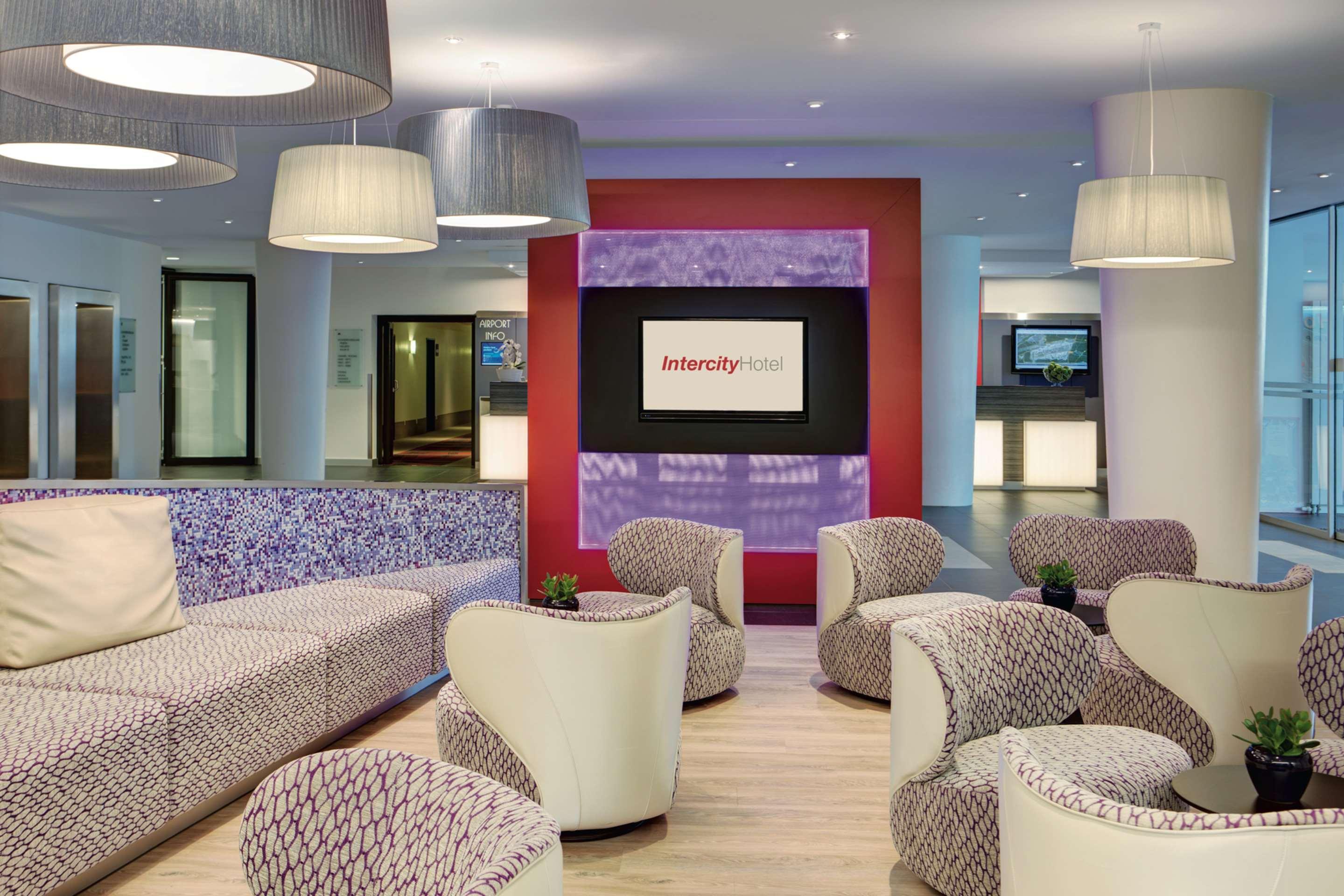 Vista Lobby IntercityHotel Frankfurt Airport