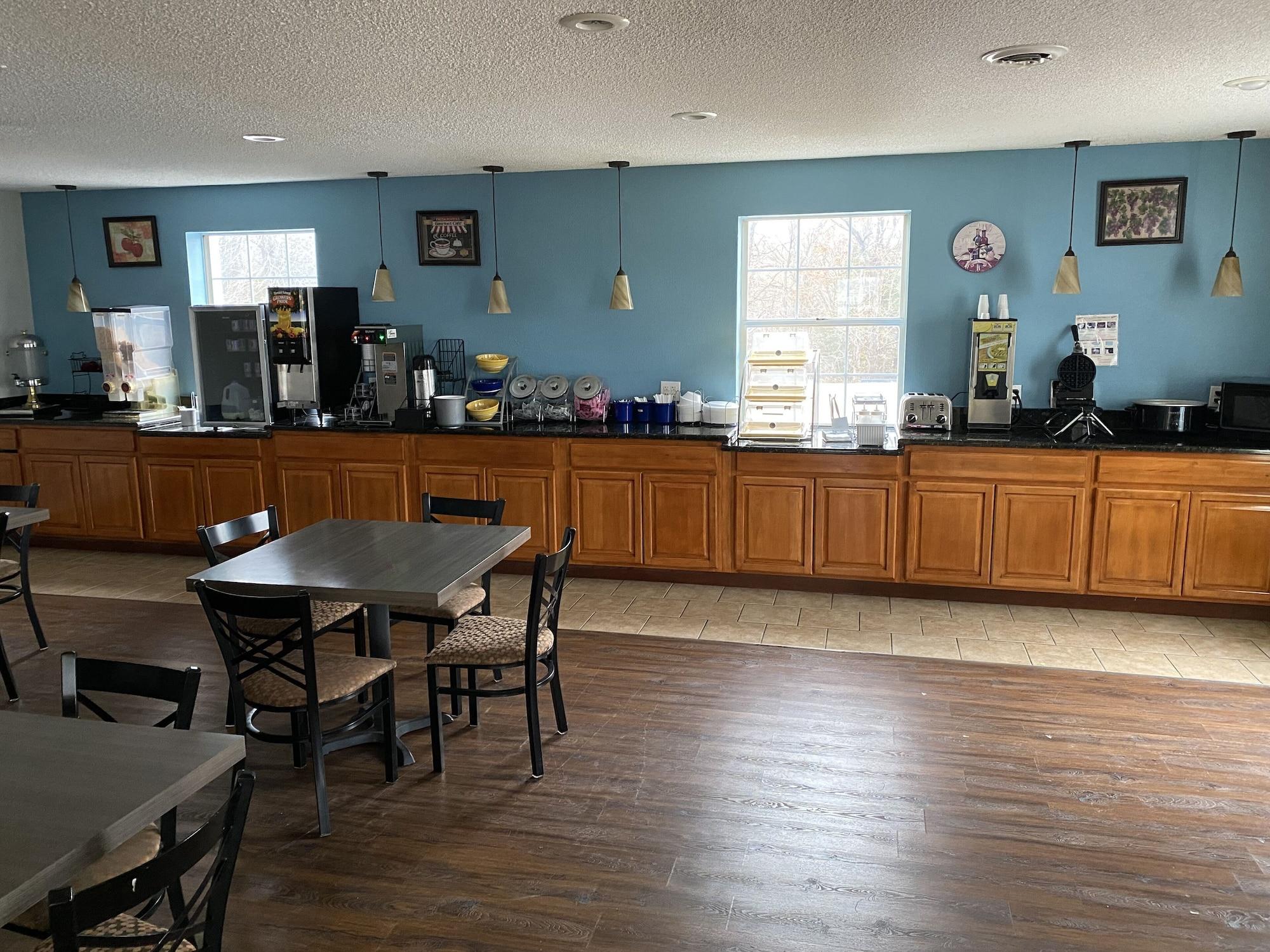Restaurant Days Inn by Wyndham Perryville