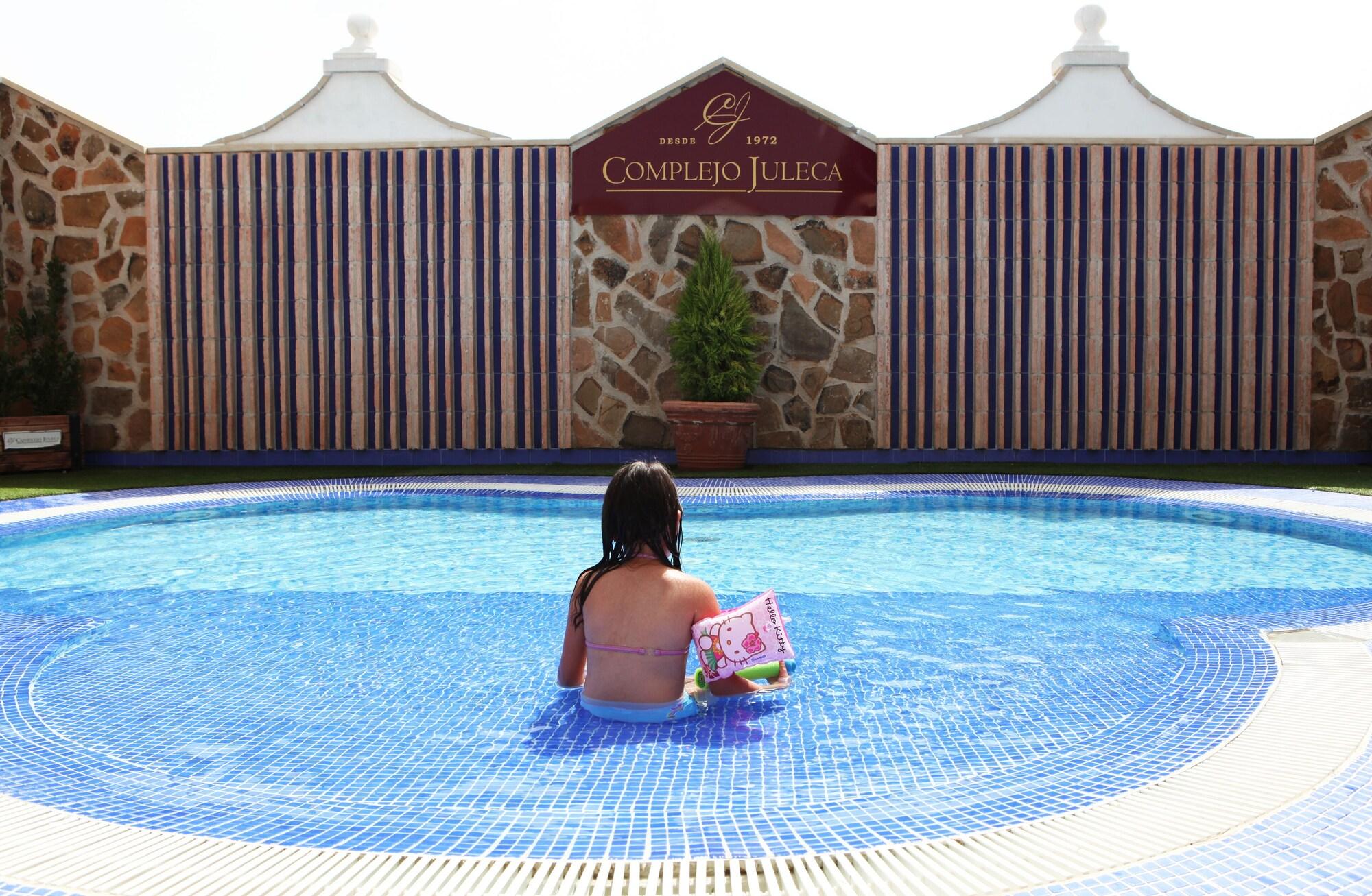 Vista Piscina Hotel Juleca