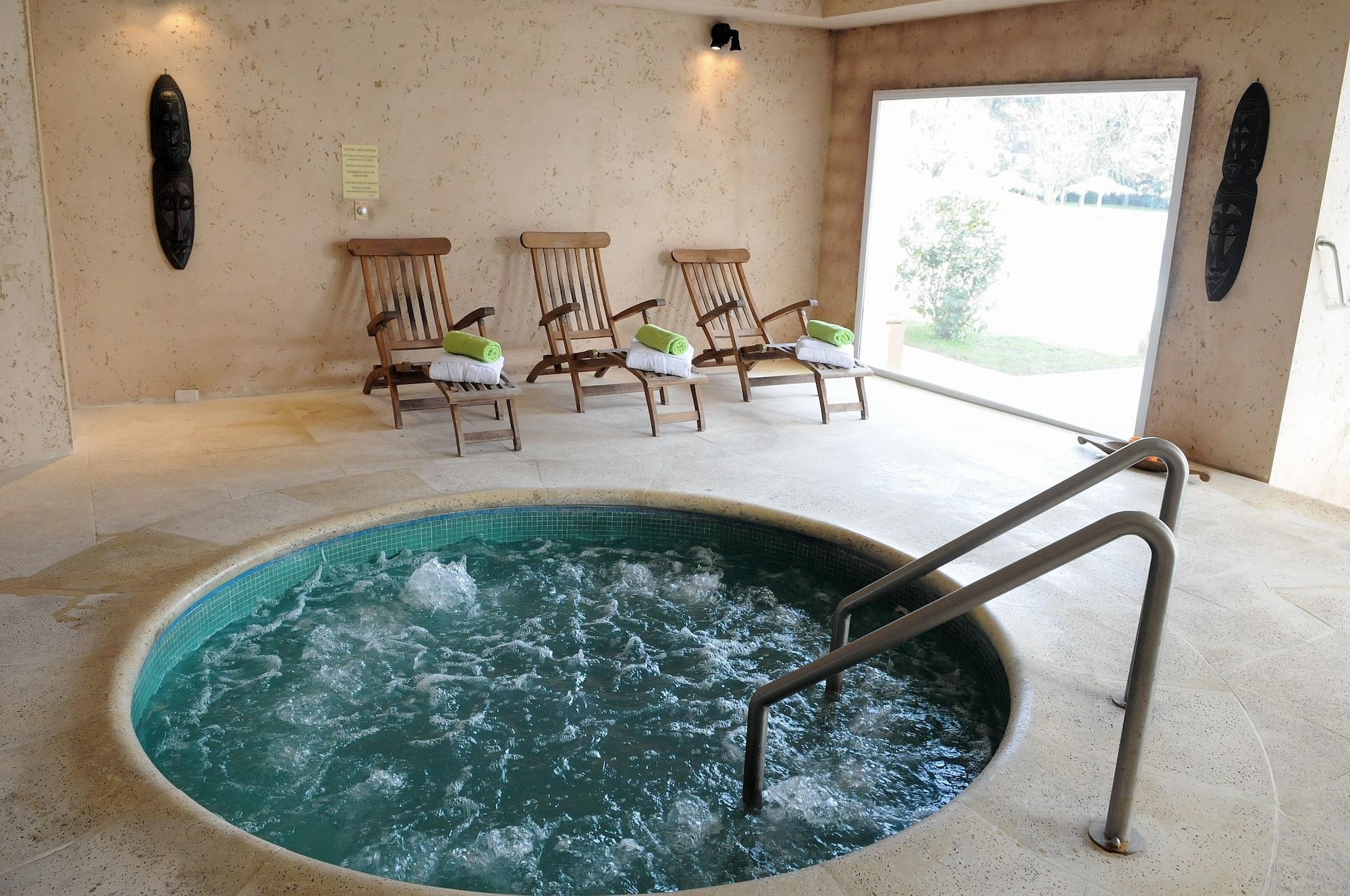 Spa Howard Johnson by Wyndham Resort Pilar