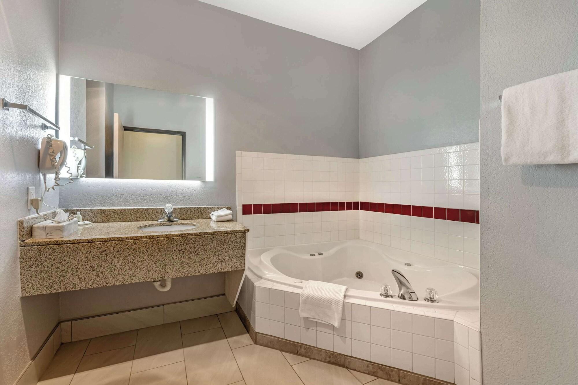 Habitación Quality Inn & Suites