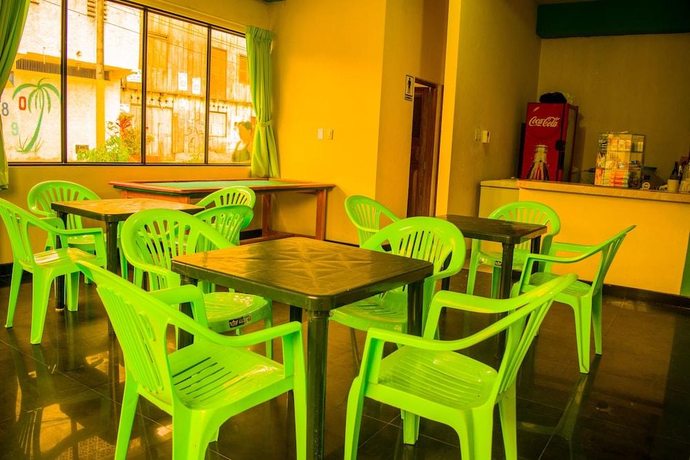 Bar/Salón Hospedaje Las Amazonas