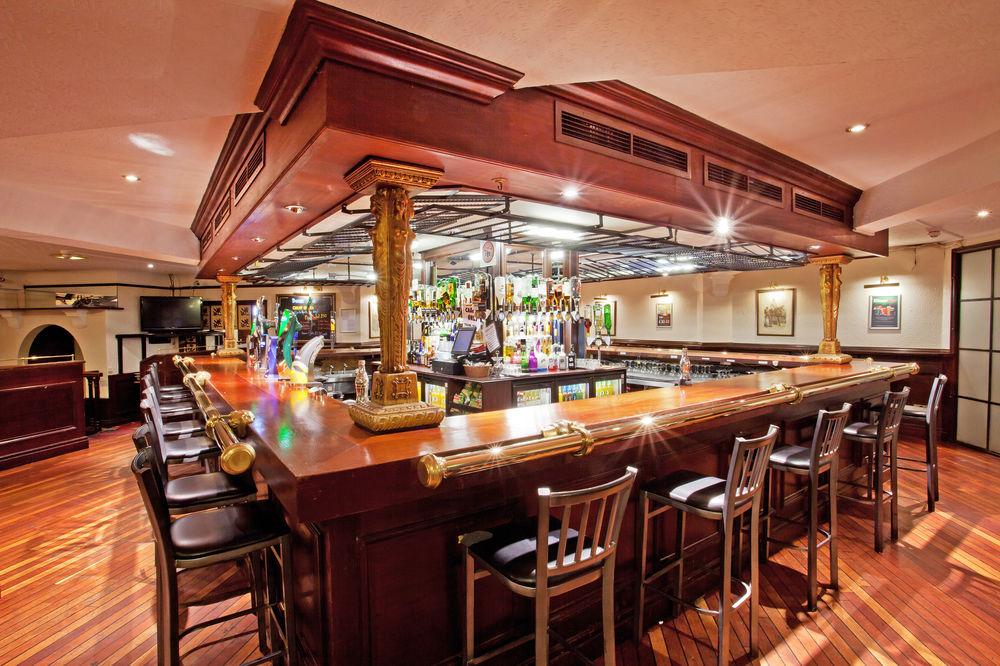 Bar/Salón Britannia Sachas Hotel