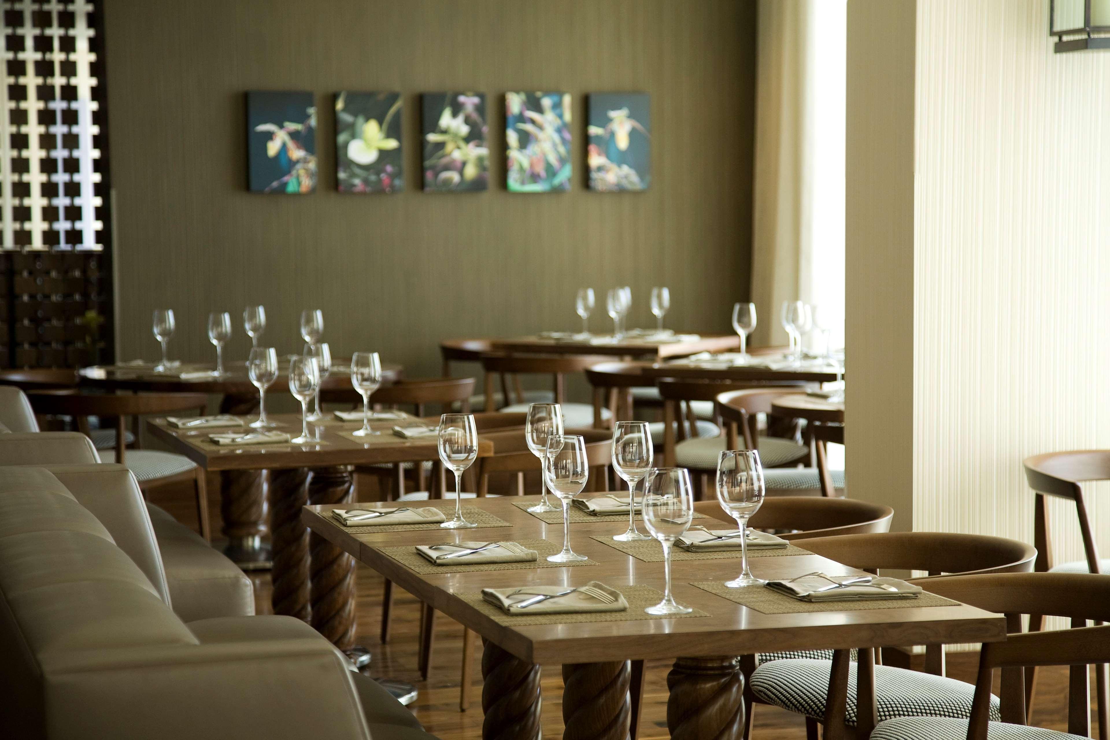 Restaurant Hyatt Centric The Pike Long Beach