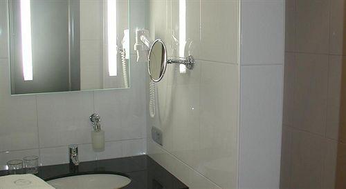 Set de Habitación Biznis Hotel