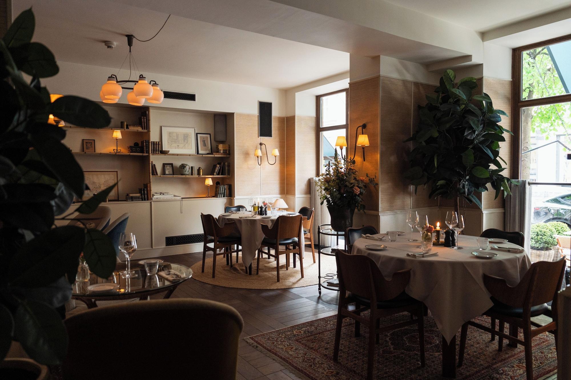 Vista Lobby Hotel Sanders