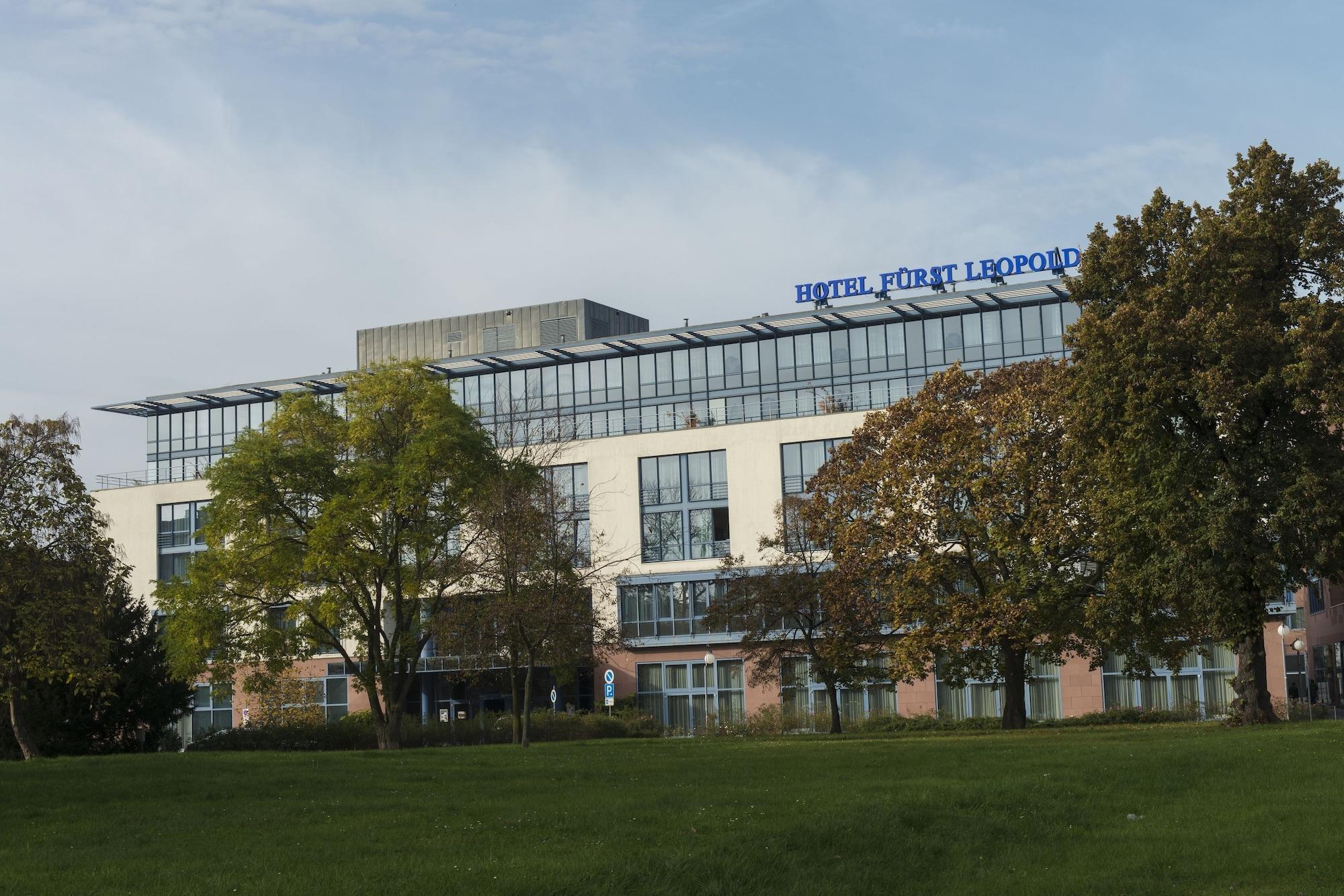 Vista Exterior Radisson Blu Fürst Leopold Hotel Dessau