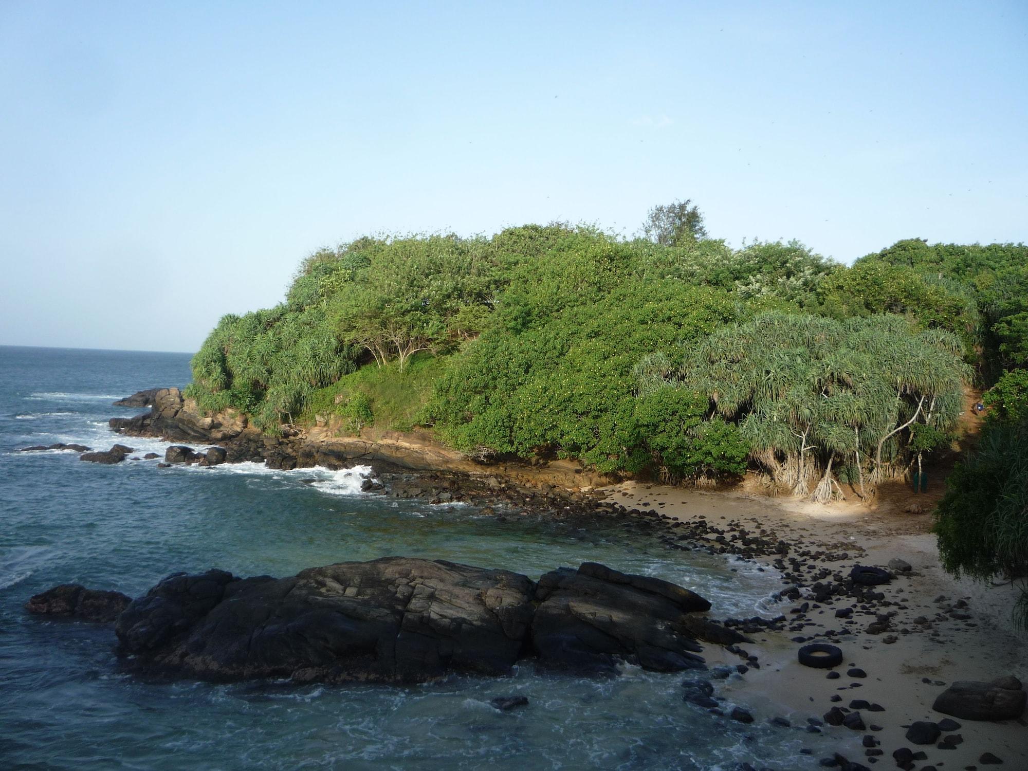 Varios Blow Hole View Home Stay