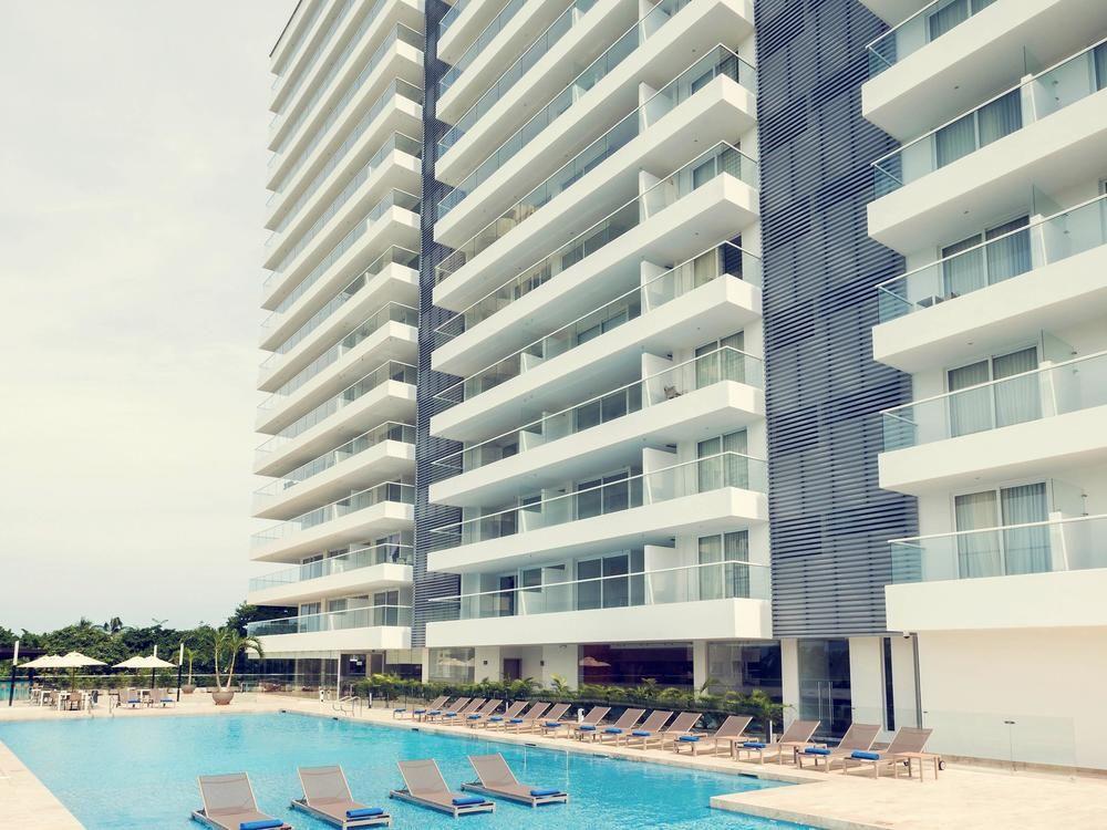 Vista Piscina Mercure Santa Marta Emile