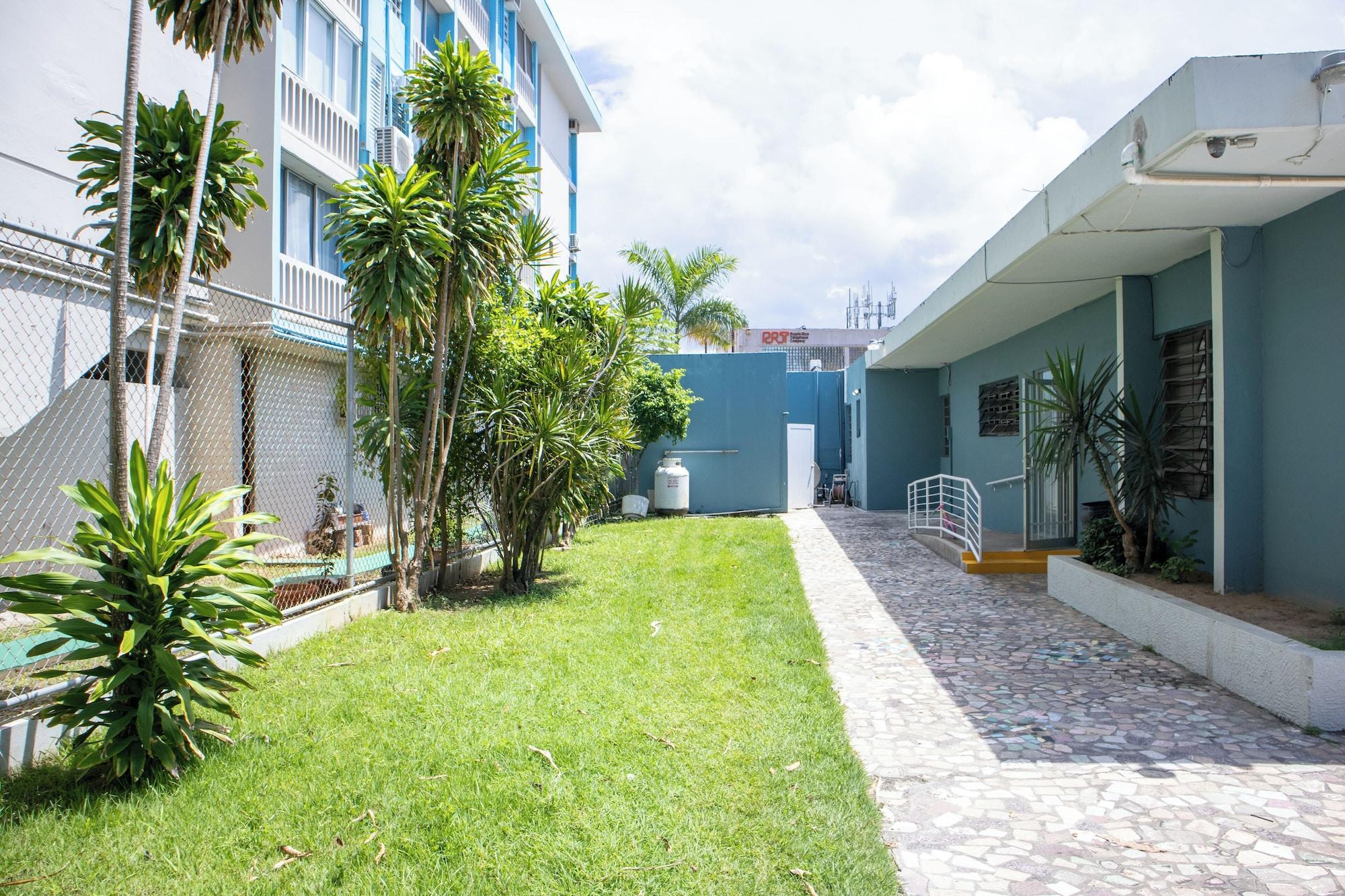 Vista Exterior Borinquen Beach Inn